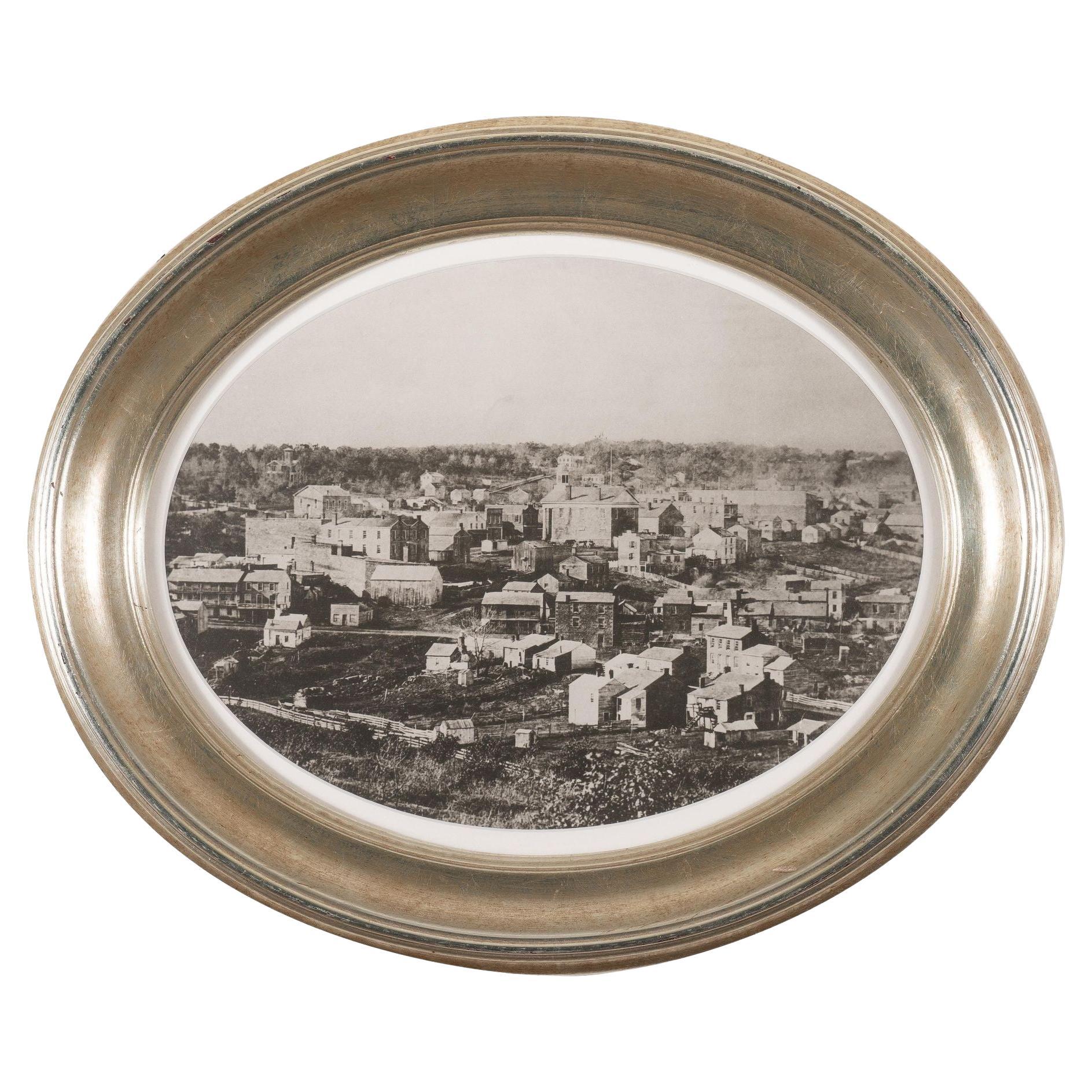 Ovale gerahmte Fotografie von Mineral Point, Wisconsin, ca. 1850-75 im Angebot