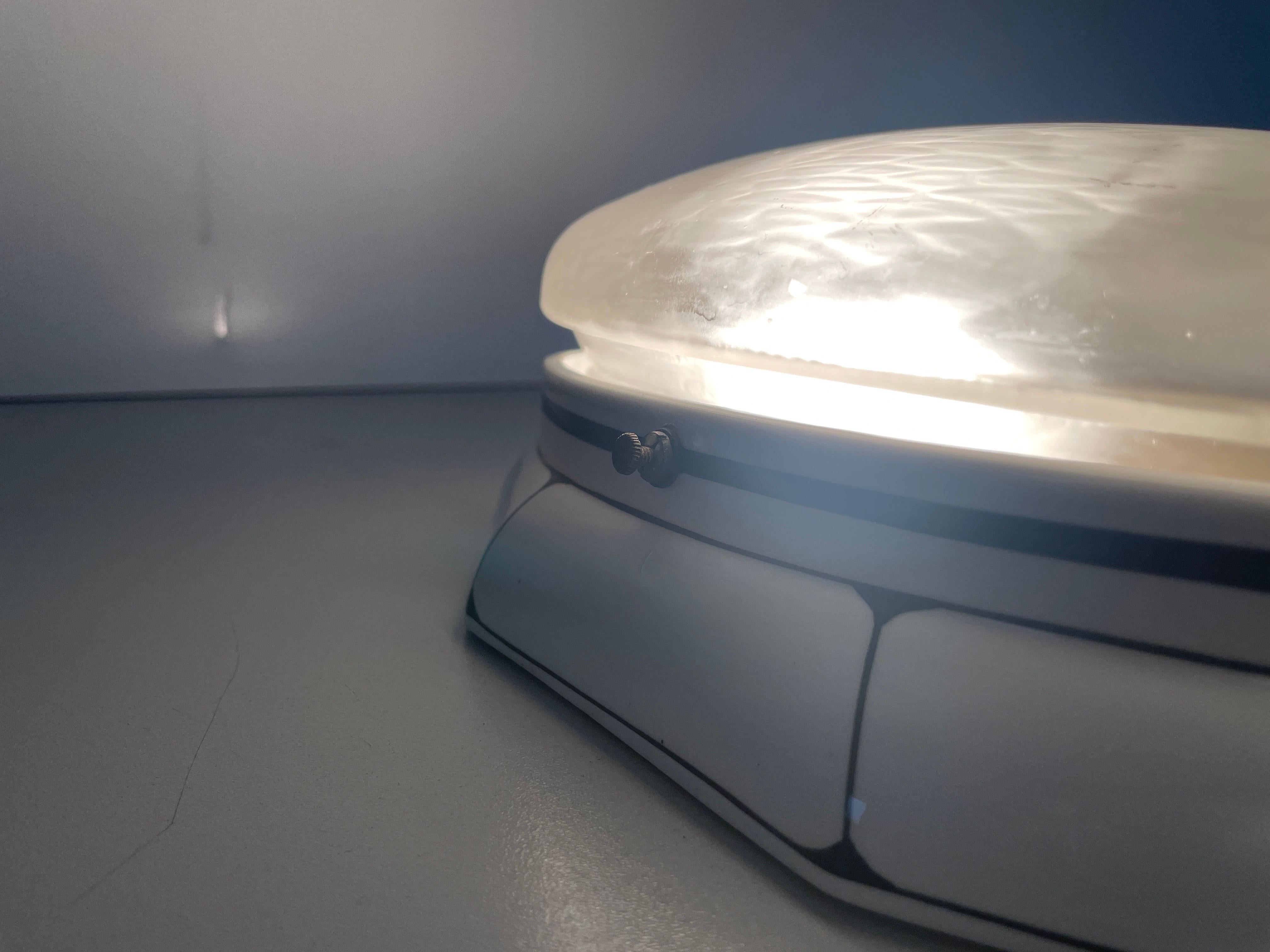 Ovale Wandlampe aus mattiertem Glas und schwarz-weißem Porzellan, 1930er Jahre, Deutschland im Angebot 13