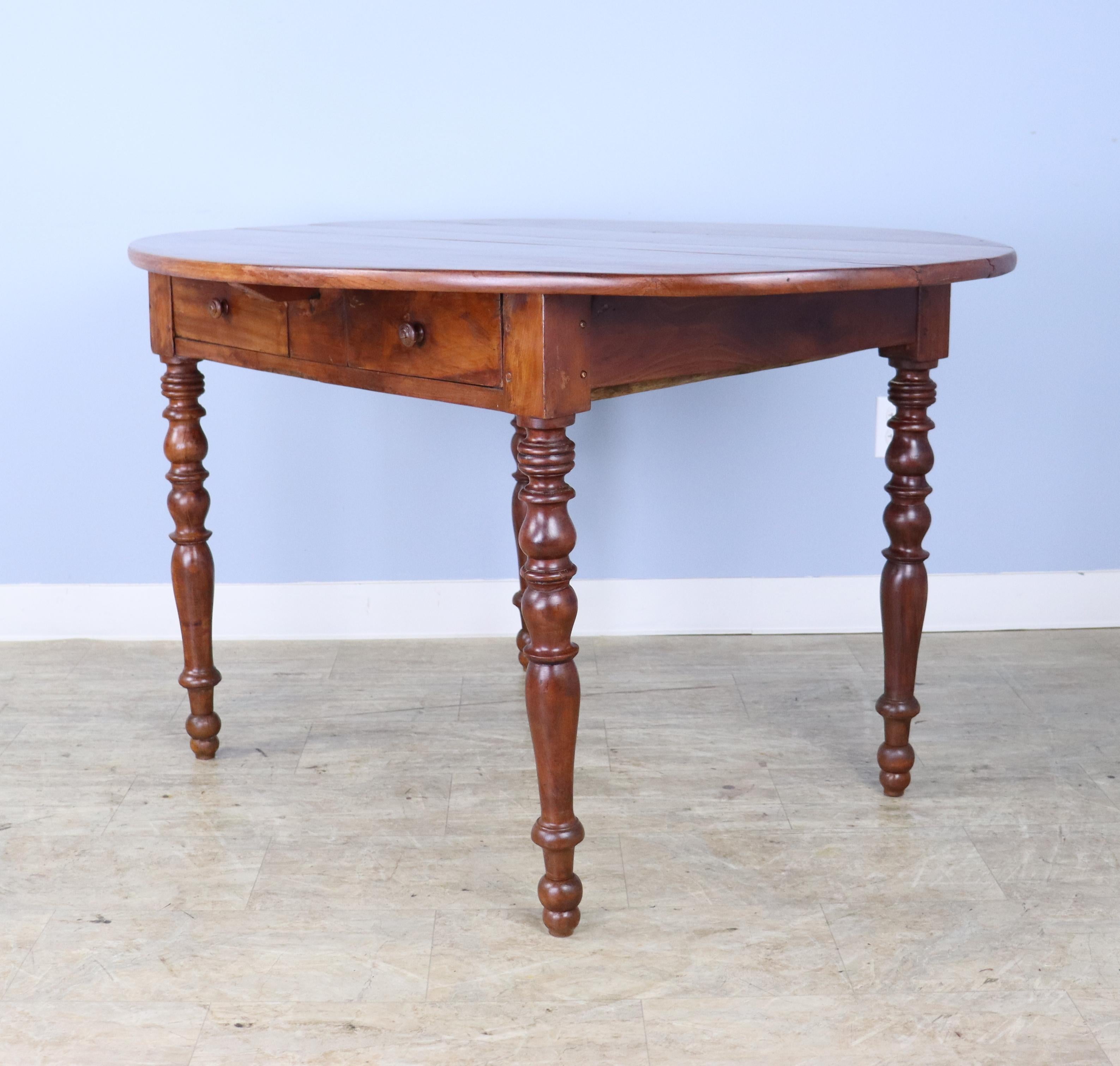19th Century Oval Fruitwood Breakfast Table, Turned Legs For Sale