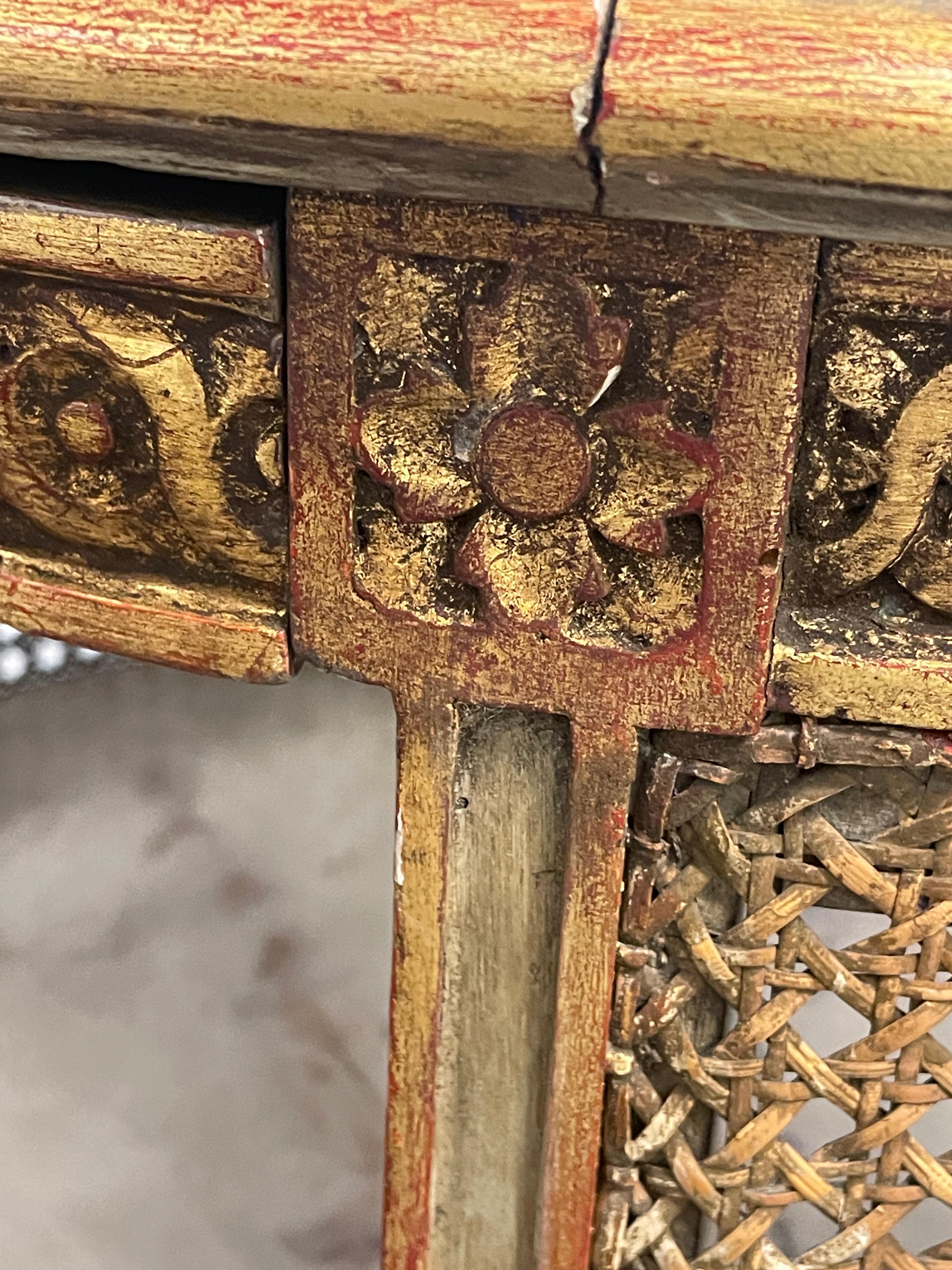Doré Table d'appoint ovale en bois doré, Napoléon III 1860-70, bois et canne dorés en vente