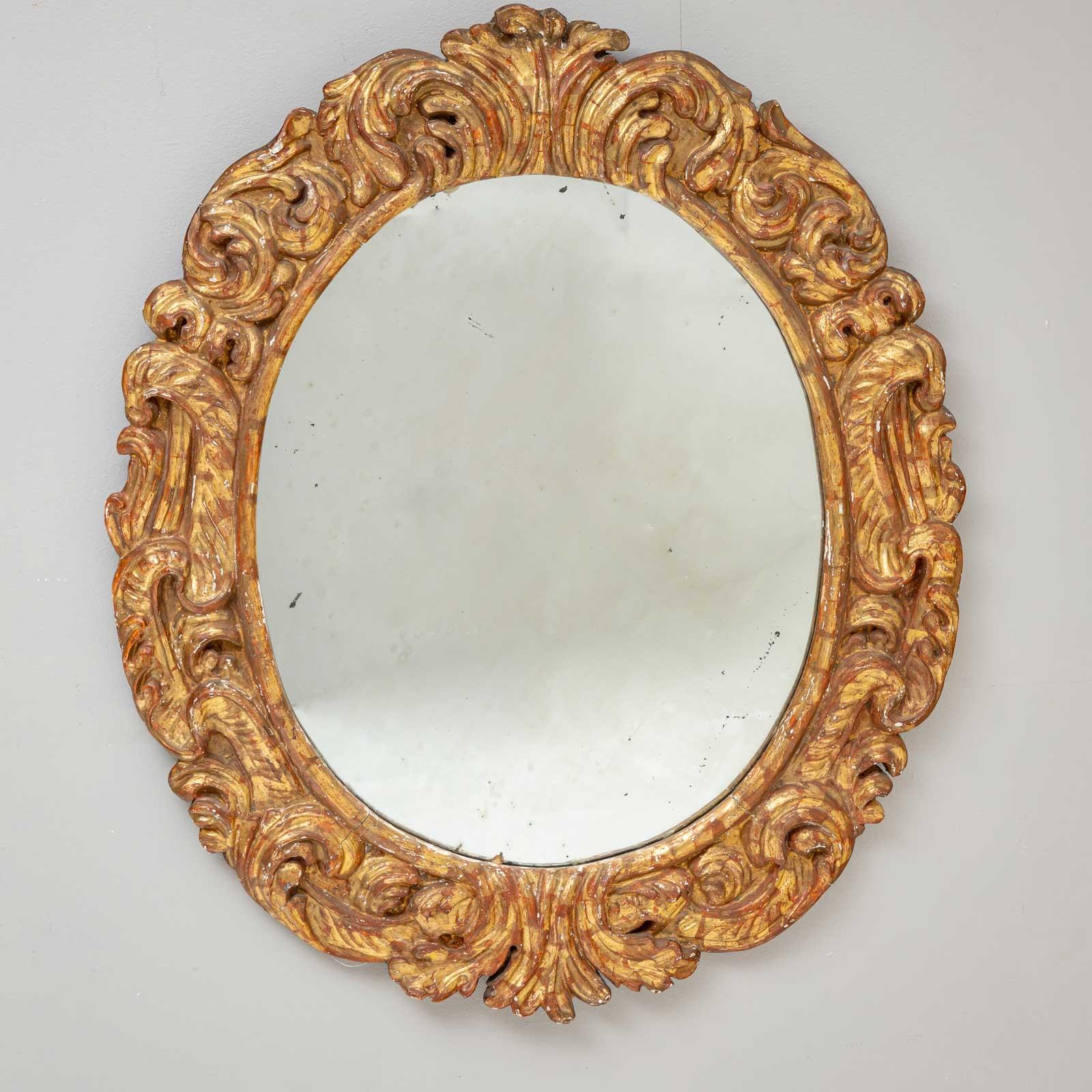 Miroir ovale en bois doré, 20e siècle Bon état - En vente à Greding, DE