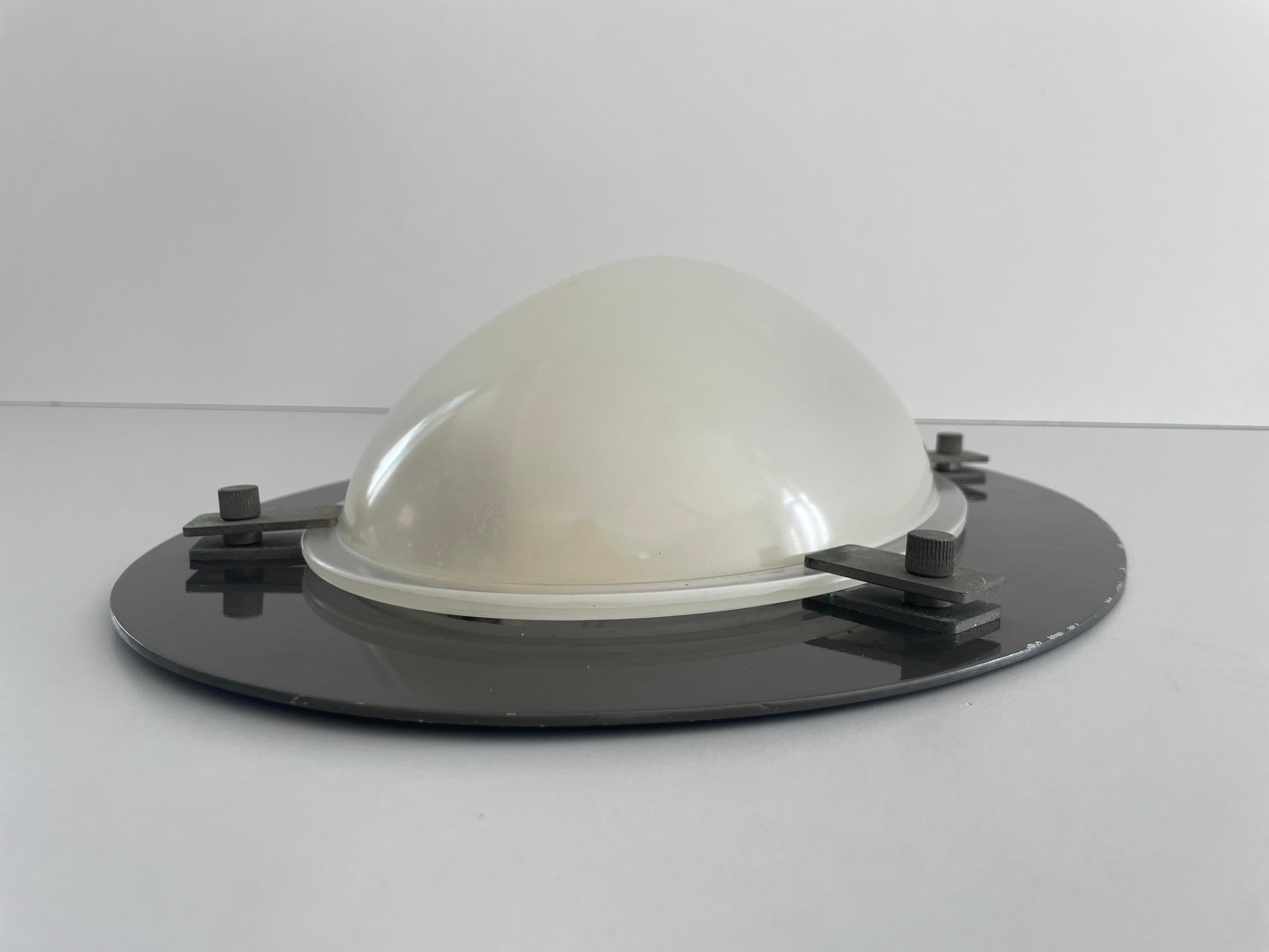 Mid-20th Century Oval Glass & Black backplate Industrial Wall or Ceiling Lamp, 1960s, Italy For Sale