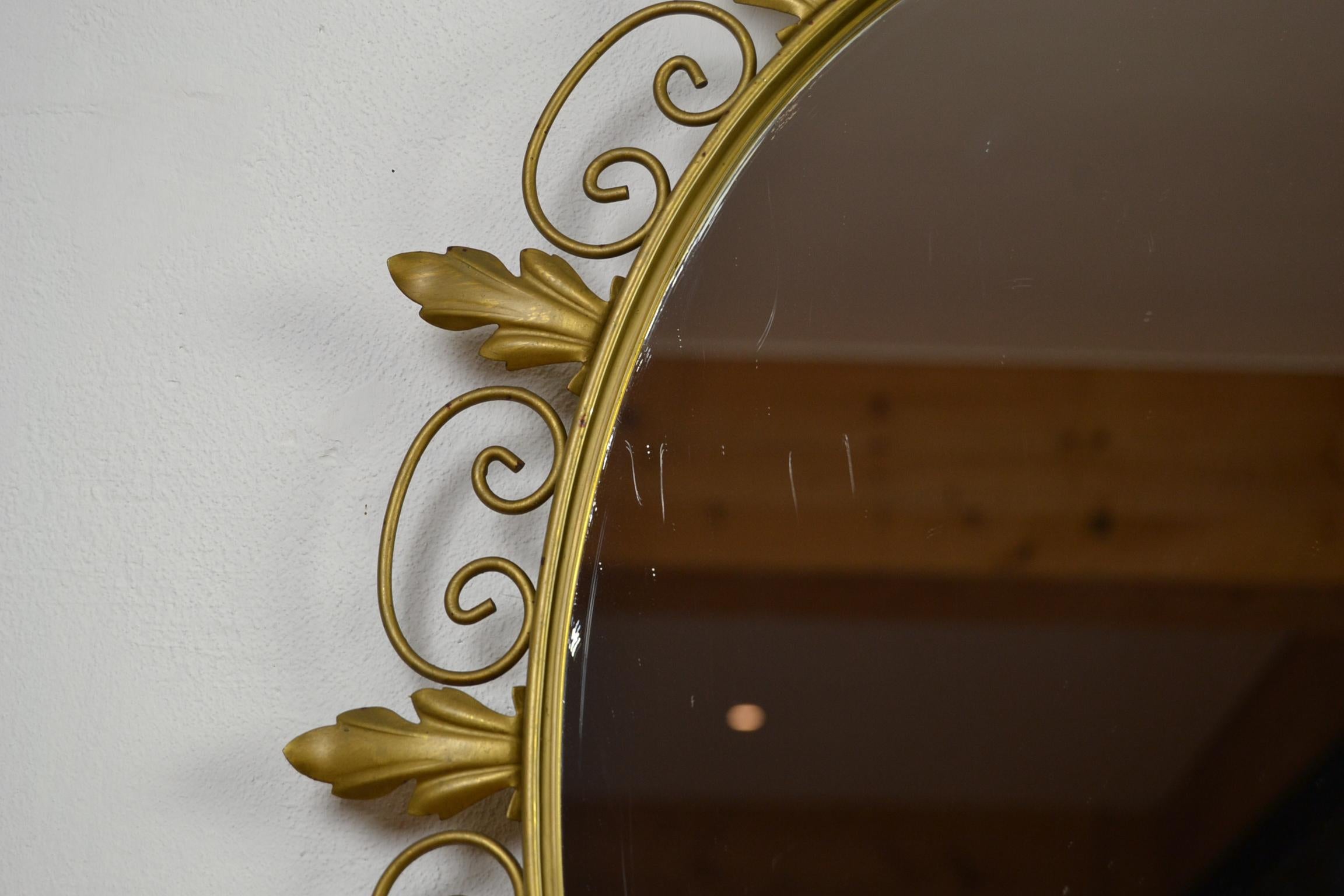 Oval Gold Metal Sunburst Mirror by Deknudt Belgium, 1960s In Good Condition In Antwerp, BE
