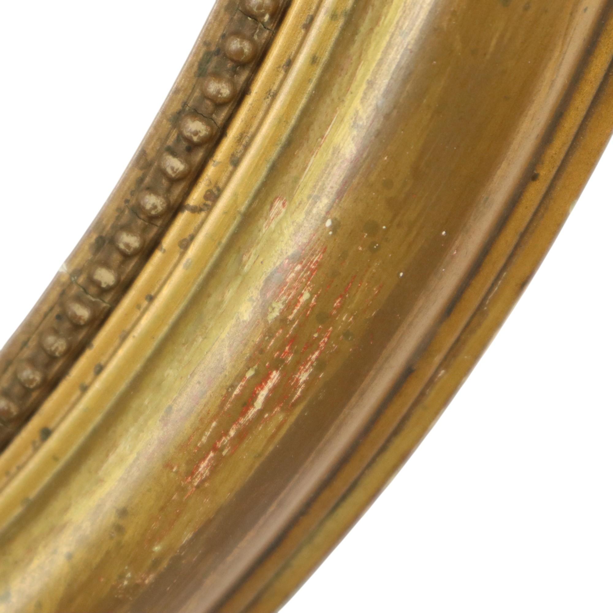 Cadre ovale en bois doré Fleurs classiques Style baroque France 57x47cm en vente 1