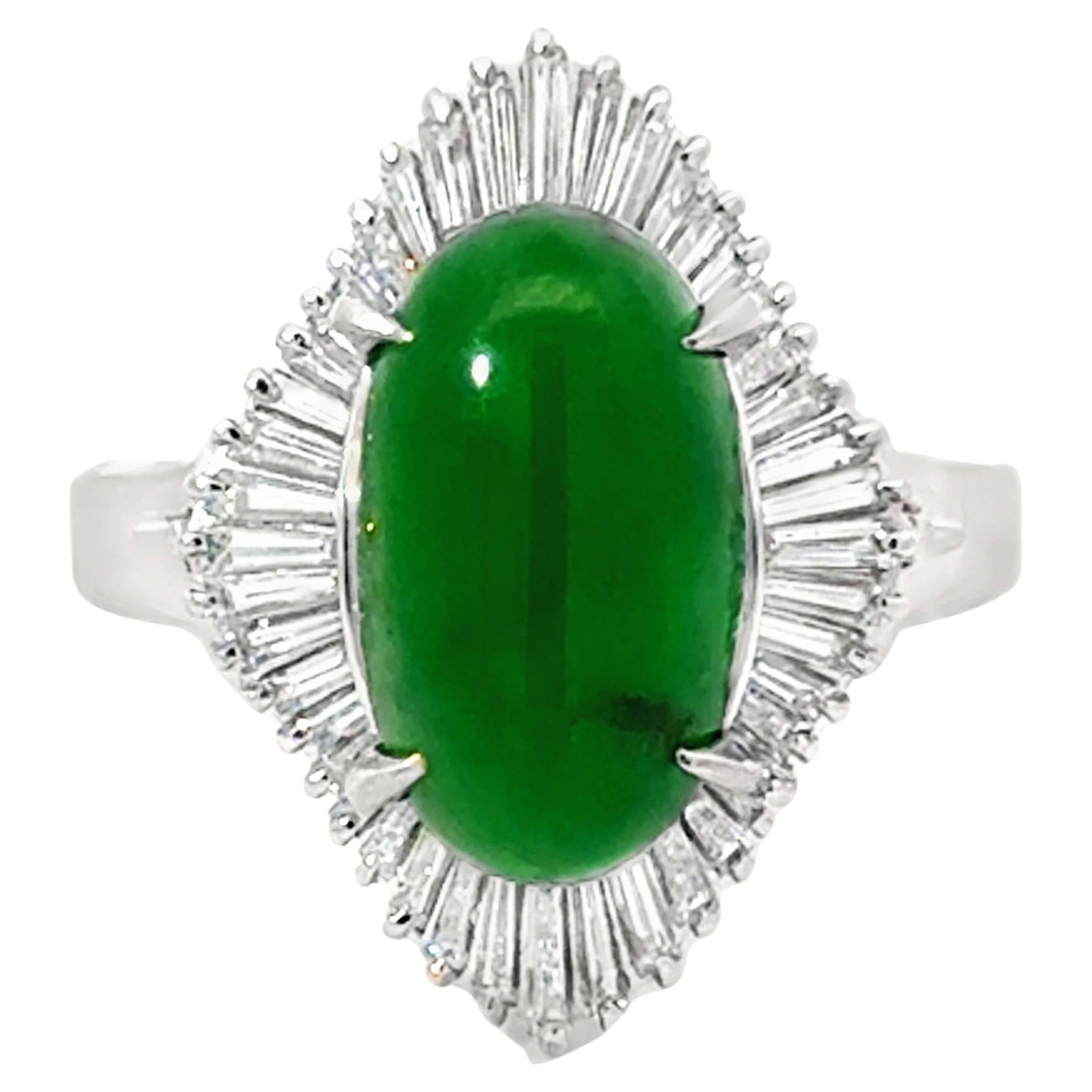 Cabochon ovale vert  Jade Baguette Diamant Bague Ballerina Platine en vente