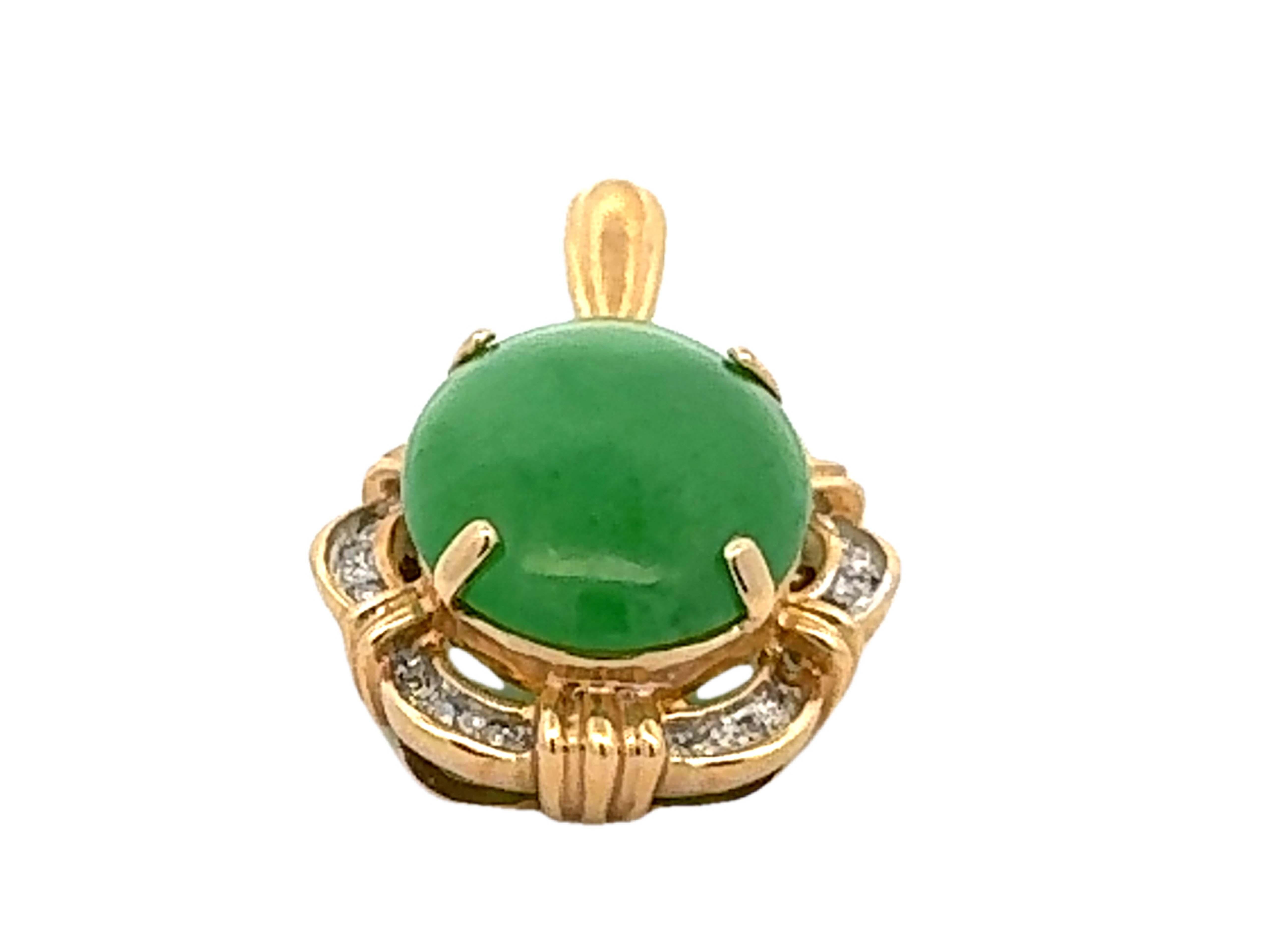 Women's Oval Green Jade Cabochon Diamond Pendant 14k Yellow Gold For Sale