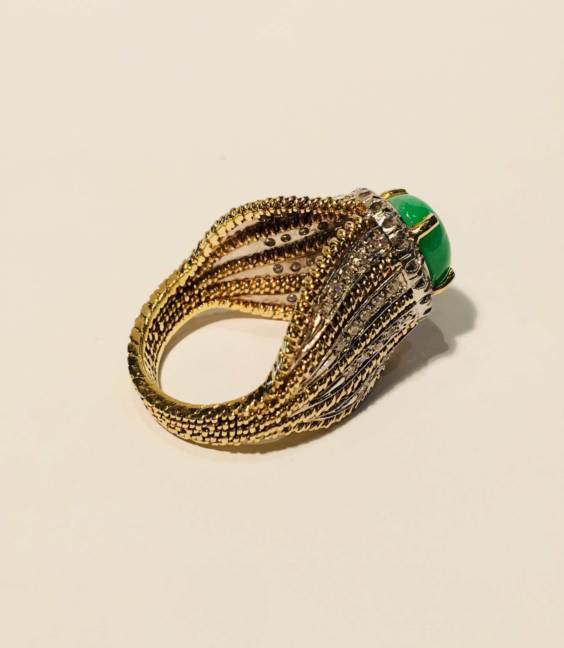 Ovaler ovaler grüner Jade Diamant Halo Gelbgold Mode Ring mit 1 Karat Diamanten im Angebot 7