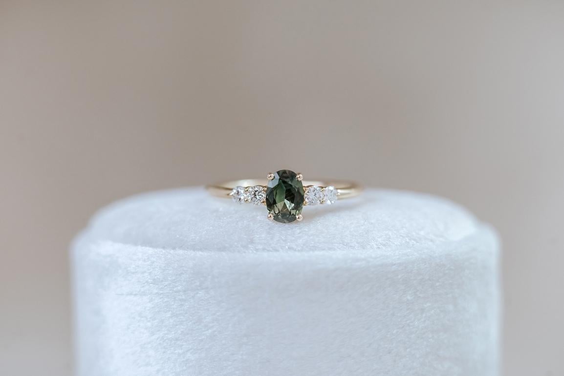 For Sale:  Oval green sapphire and diamonds engagement ring 4