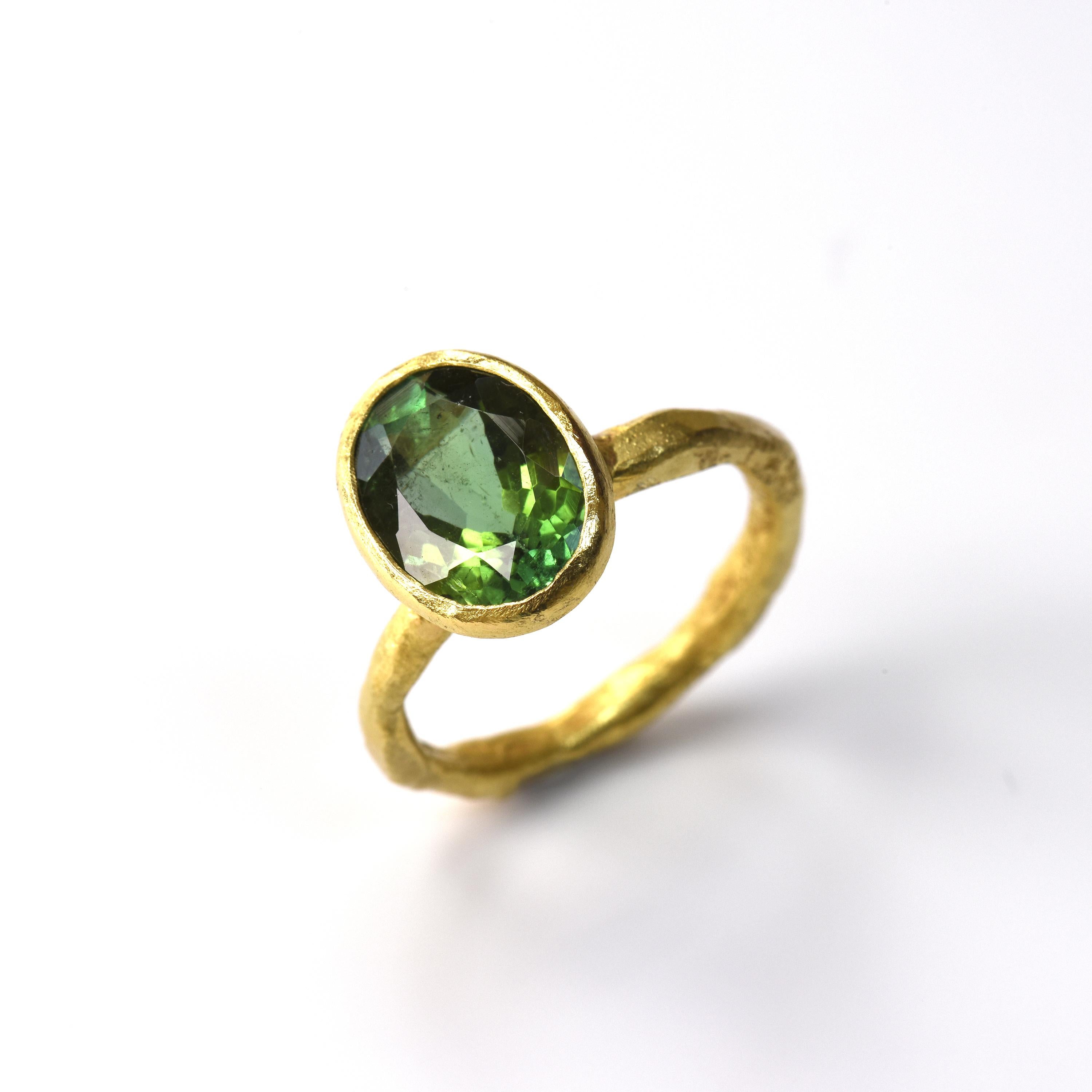 Contemporary Oval Green Tourmaline 18 Karat Gold Textured Ring by Disa Allsopp