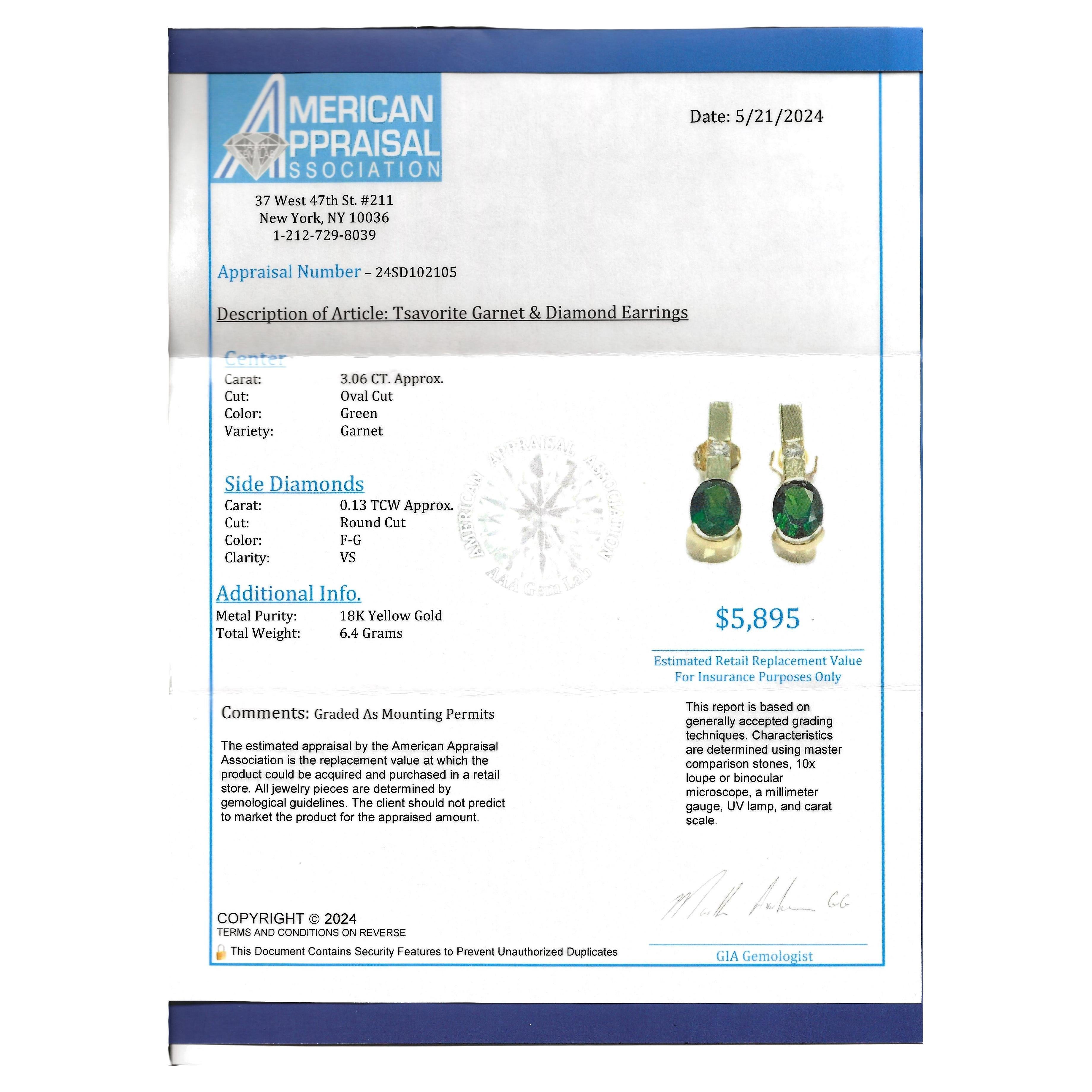 Clous d'oreilles en or jaune 18 carats, grenat tsavorite vert ovale et diamants en vente 3