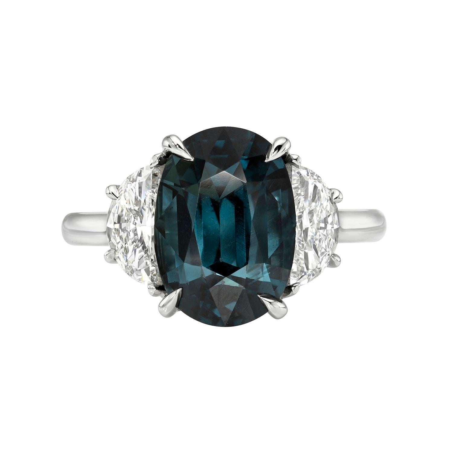 Bague de fiançailles ovale en saphir bleu verdâtre et diamant en platine - certifiée GIA Pour femmes en vente