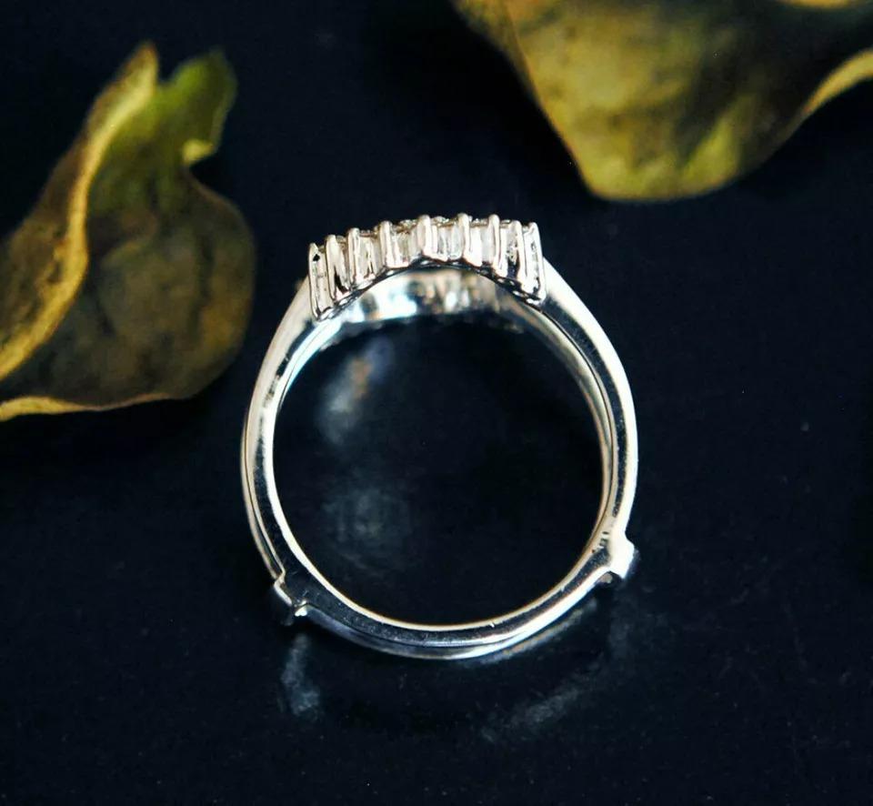 Round Cut Oval Guard Diamond 14k Gold Halo Ring Enhancer For Sale