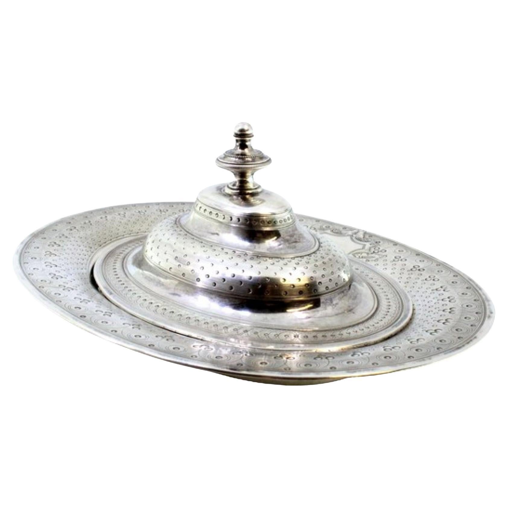 Oval guilloche silver butter dish with beaded knob and removable lid For Sale