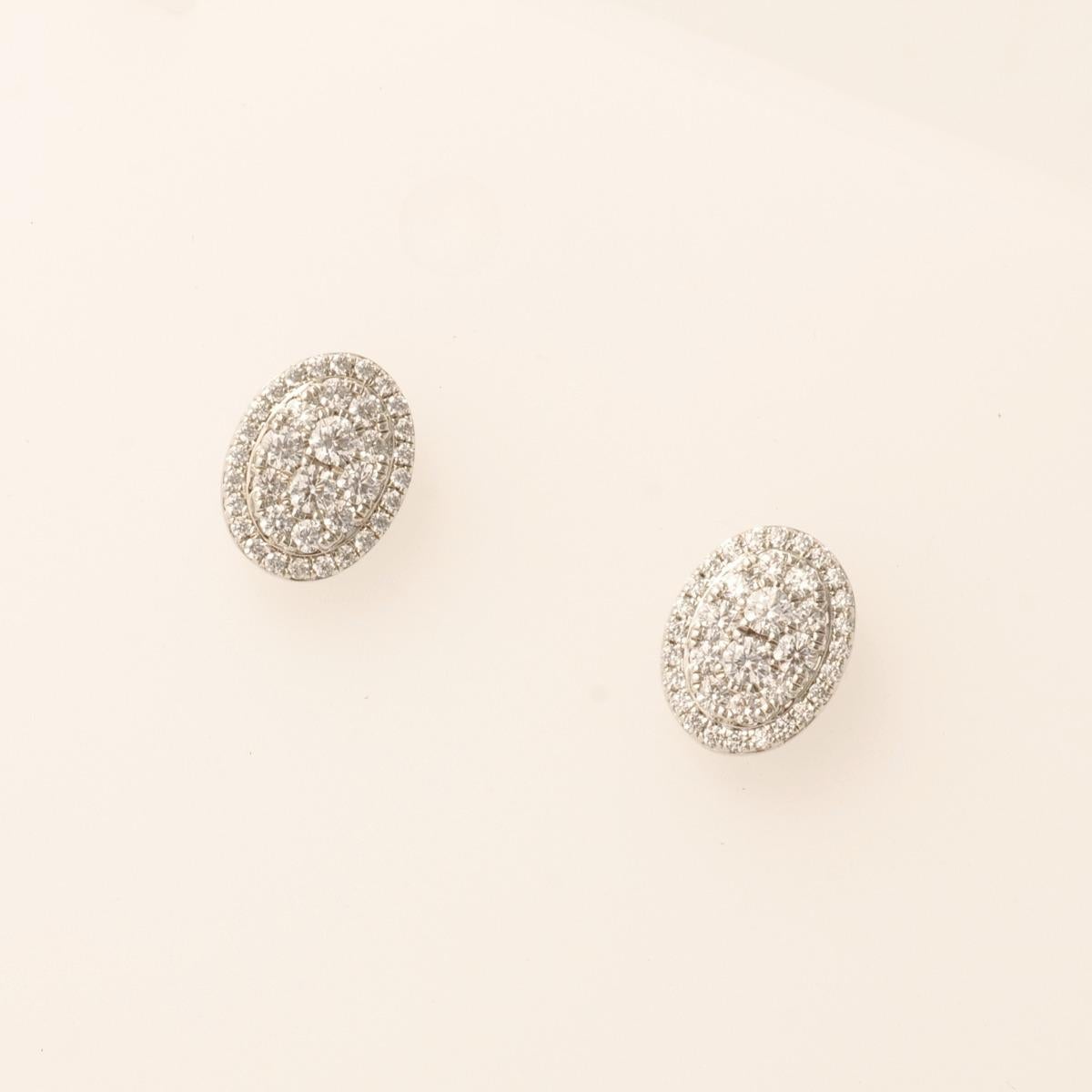 Donna Orecchini a perno con diamante ovale a raggiera in oro massiccio 14k (certificati) in vendita