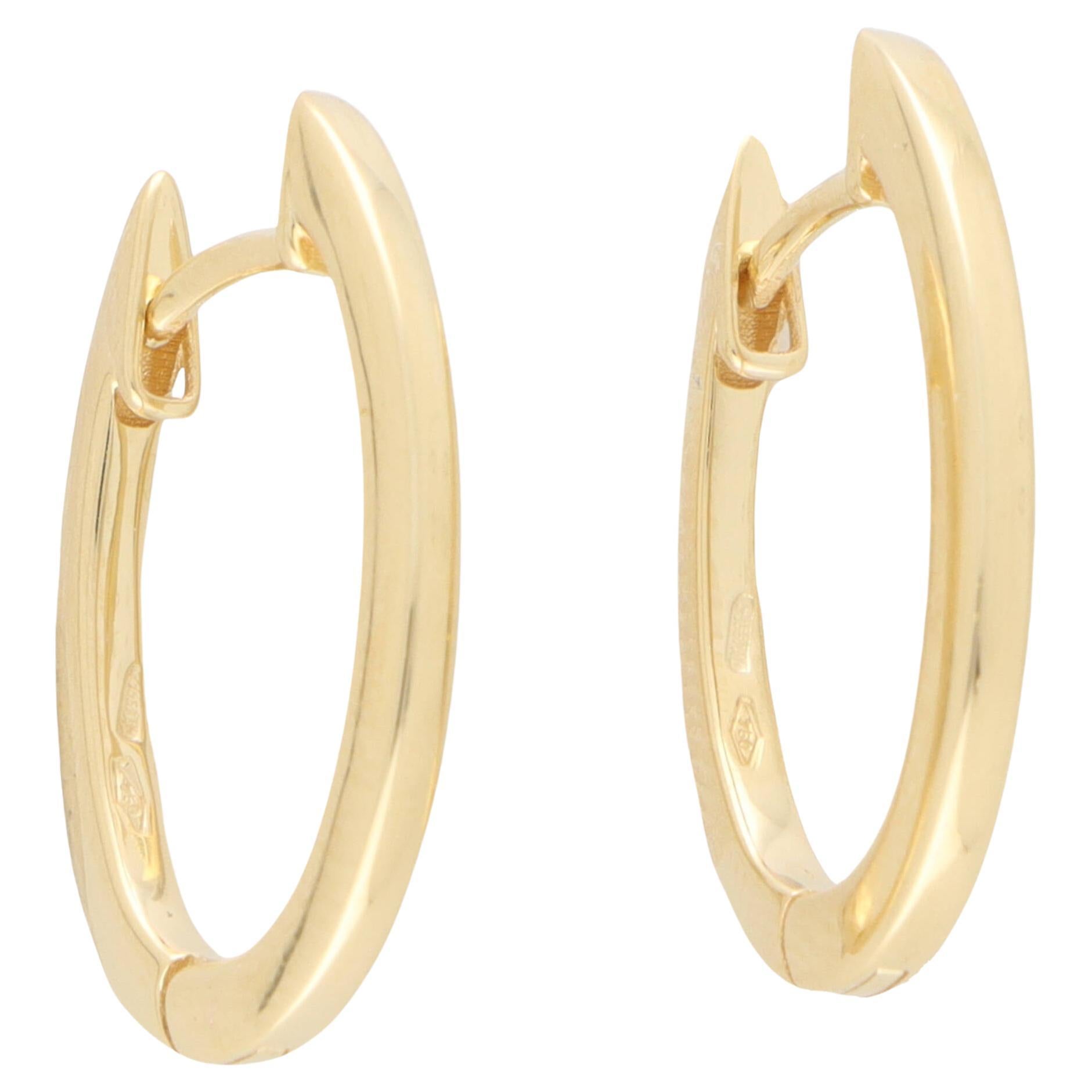 Oval Hoop Earrings in Solid 18k Yellow Gold