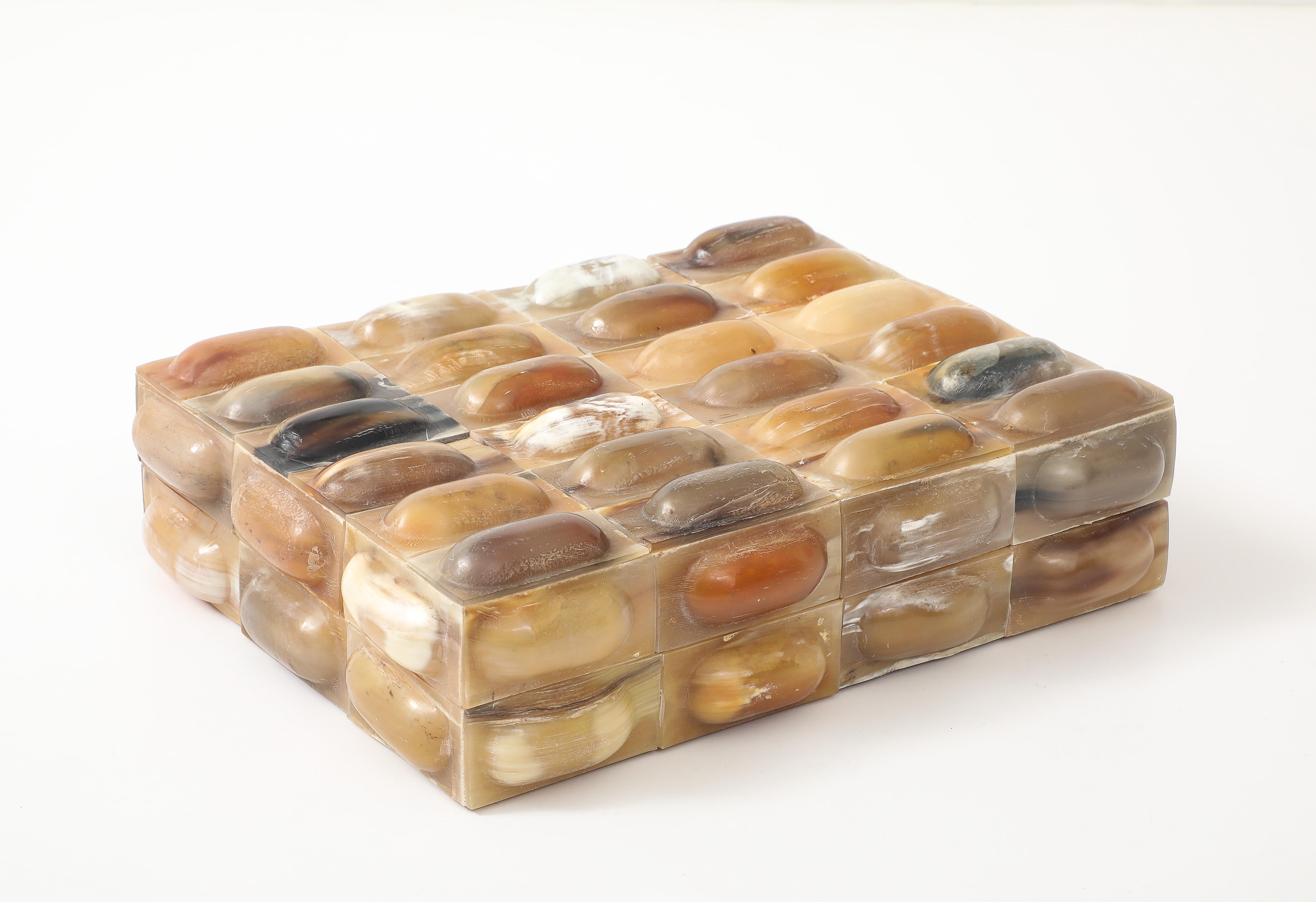 Oval Horn Tiled Keepsake Box In New Condition For Sale In New York, NY