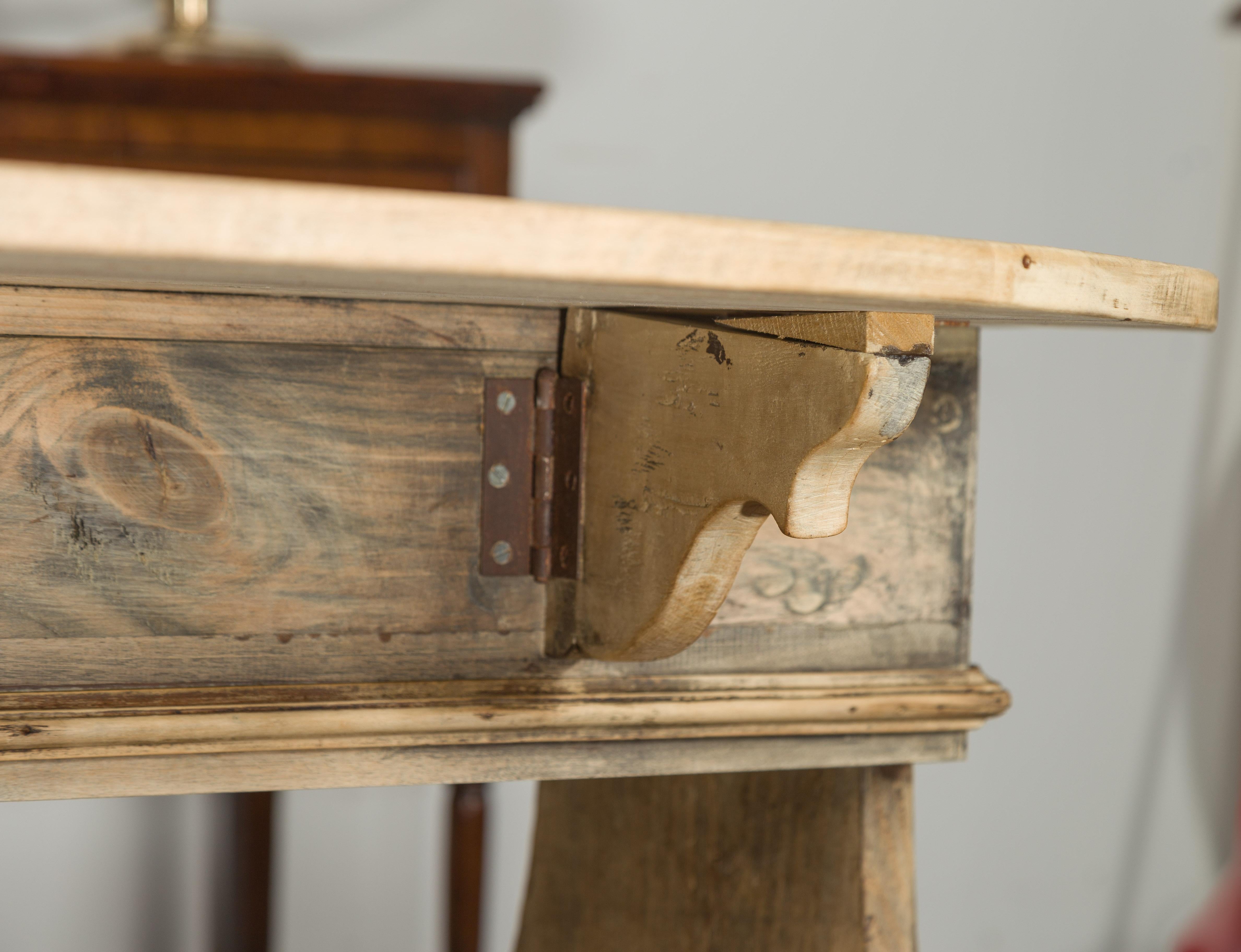 Ovaler italienischer Trestle-Tisch aus gebleichtem Nussbaumholz mit Schubladen, 1800er Jahre im Angebot 3