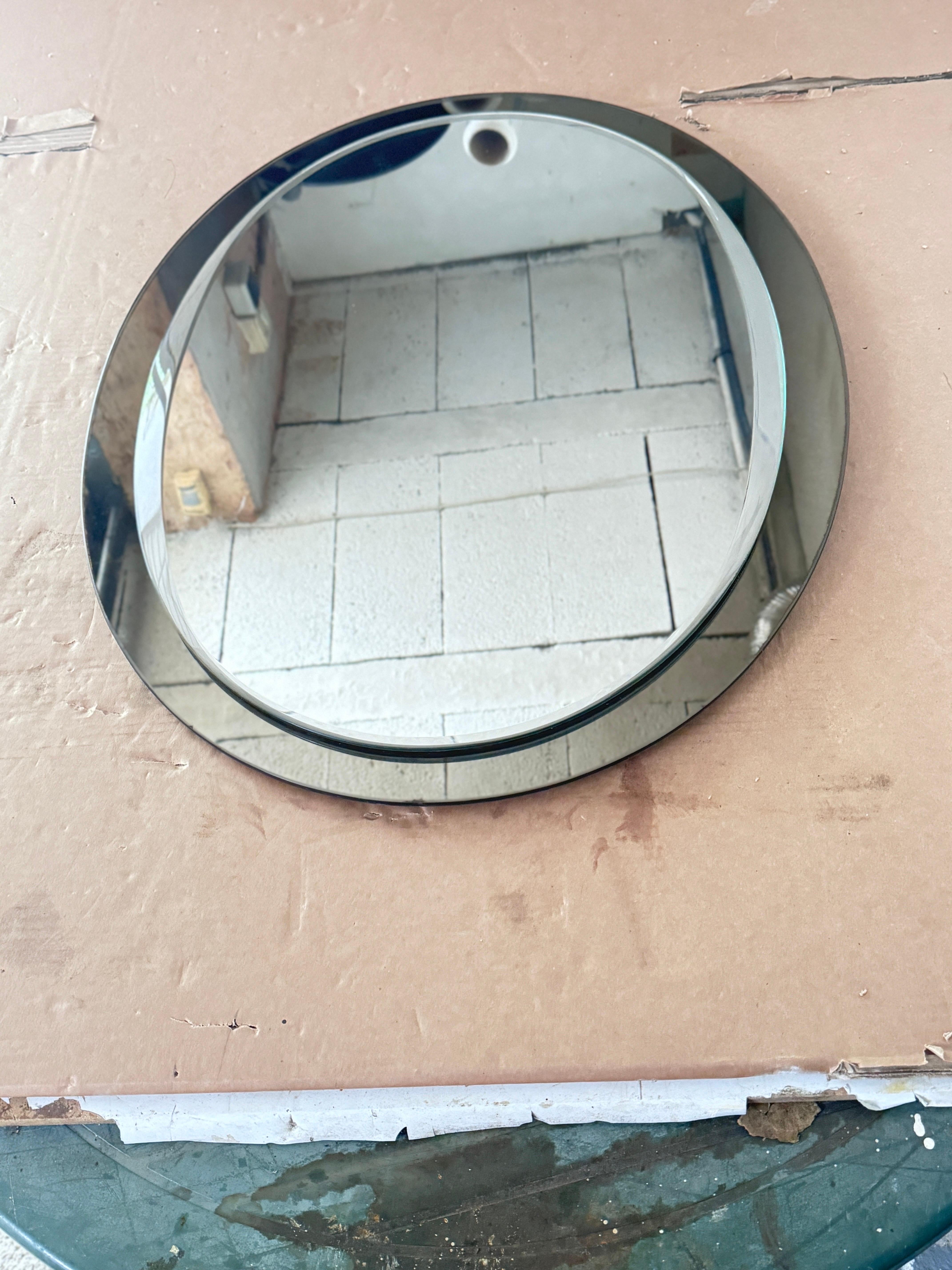 Oval Italian Twotone Mirror, Design: Antonio Lupi by Cristal Luxor 1960s In Good Condition For Sale In Auribeau sur Siagne, FR