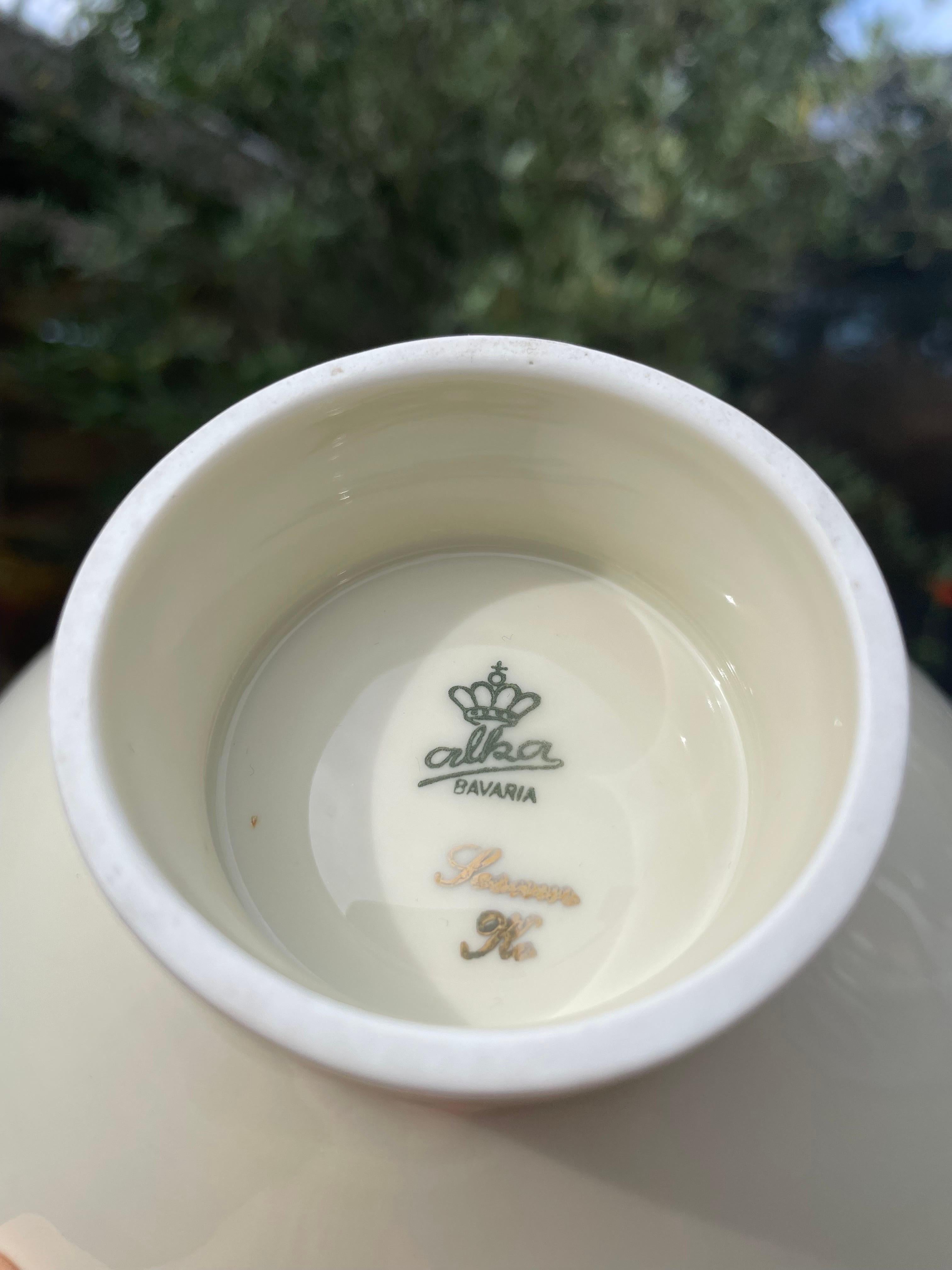 Alka Kunst Bavaria Oval Ivory White Golden Decorative Porcelain Bowl, 1960s For Sale 5