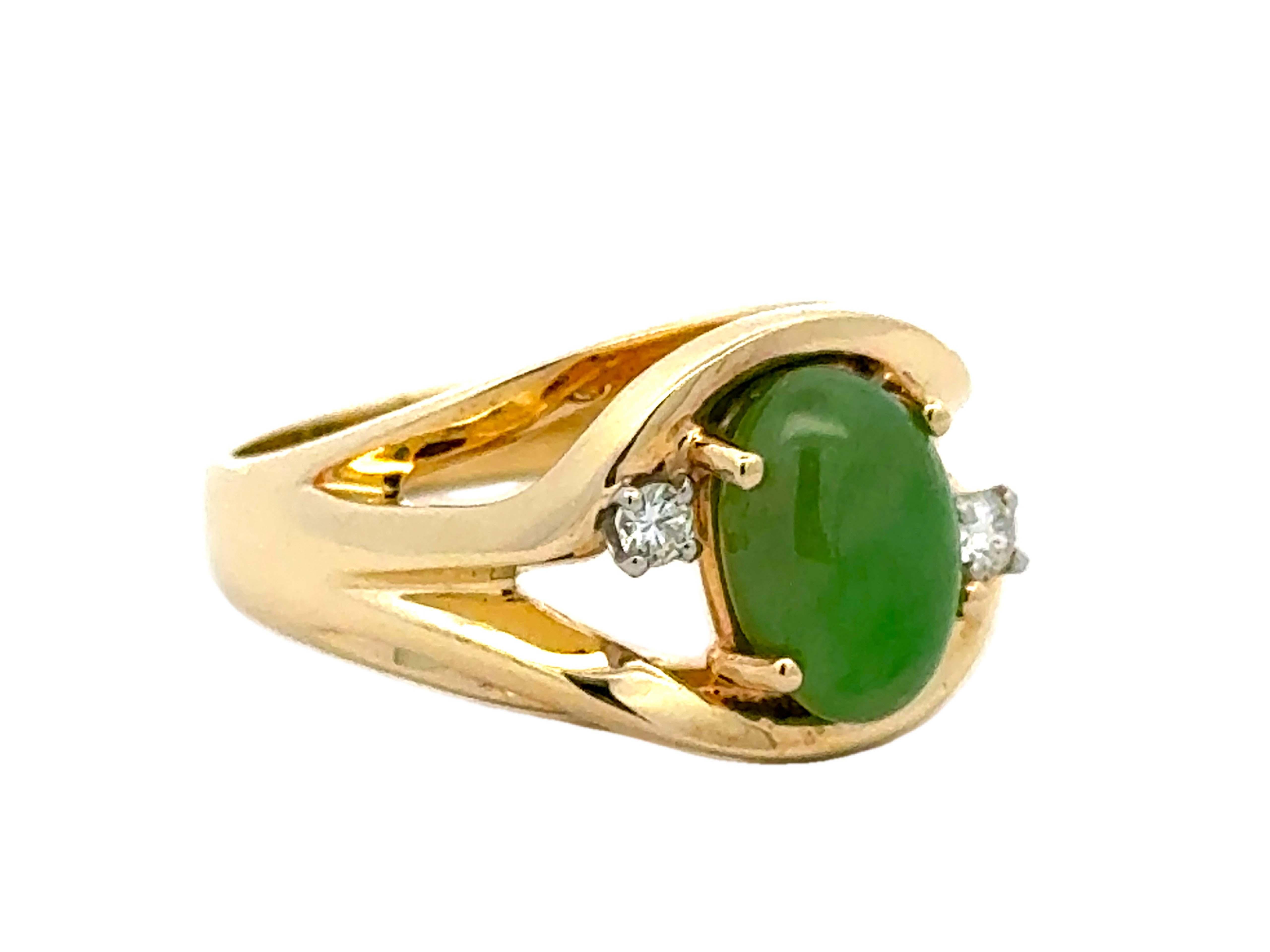 Modern Oval Jade Cabochon Diamond Ring 14K Yellow Gold For Sale