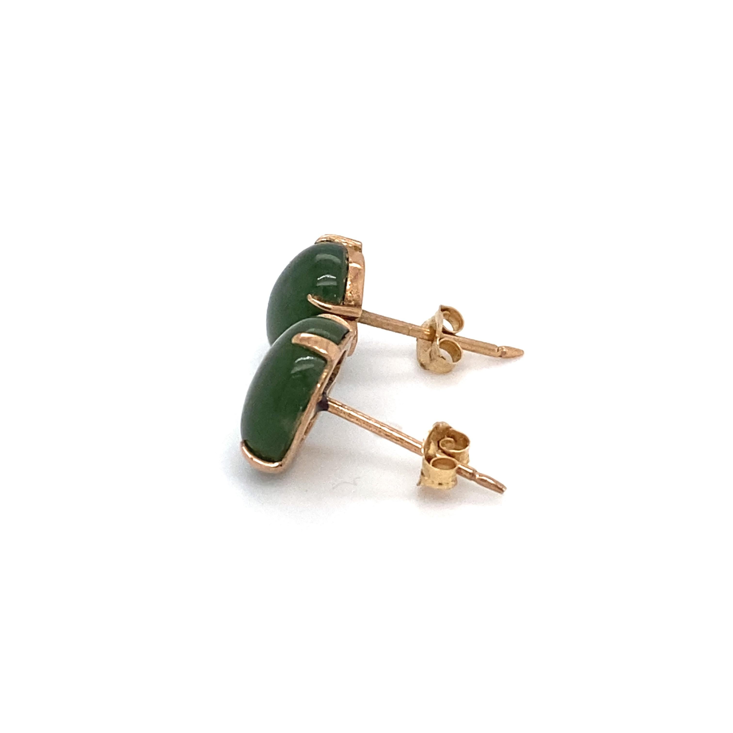 Retro Oval Jade Stud Earrings in 14 Karat Rose Gold For Sale