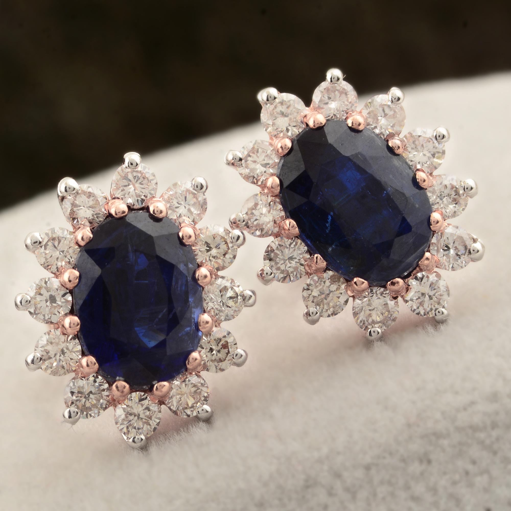 Moderne Clous d'oreilles en or rose massif 10 carats avec Kyanite ovale et diamants en vente