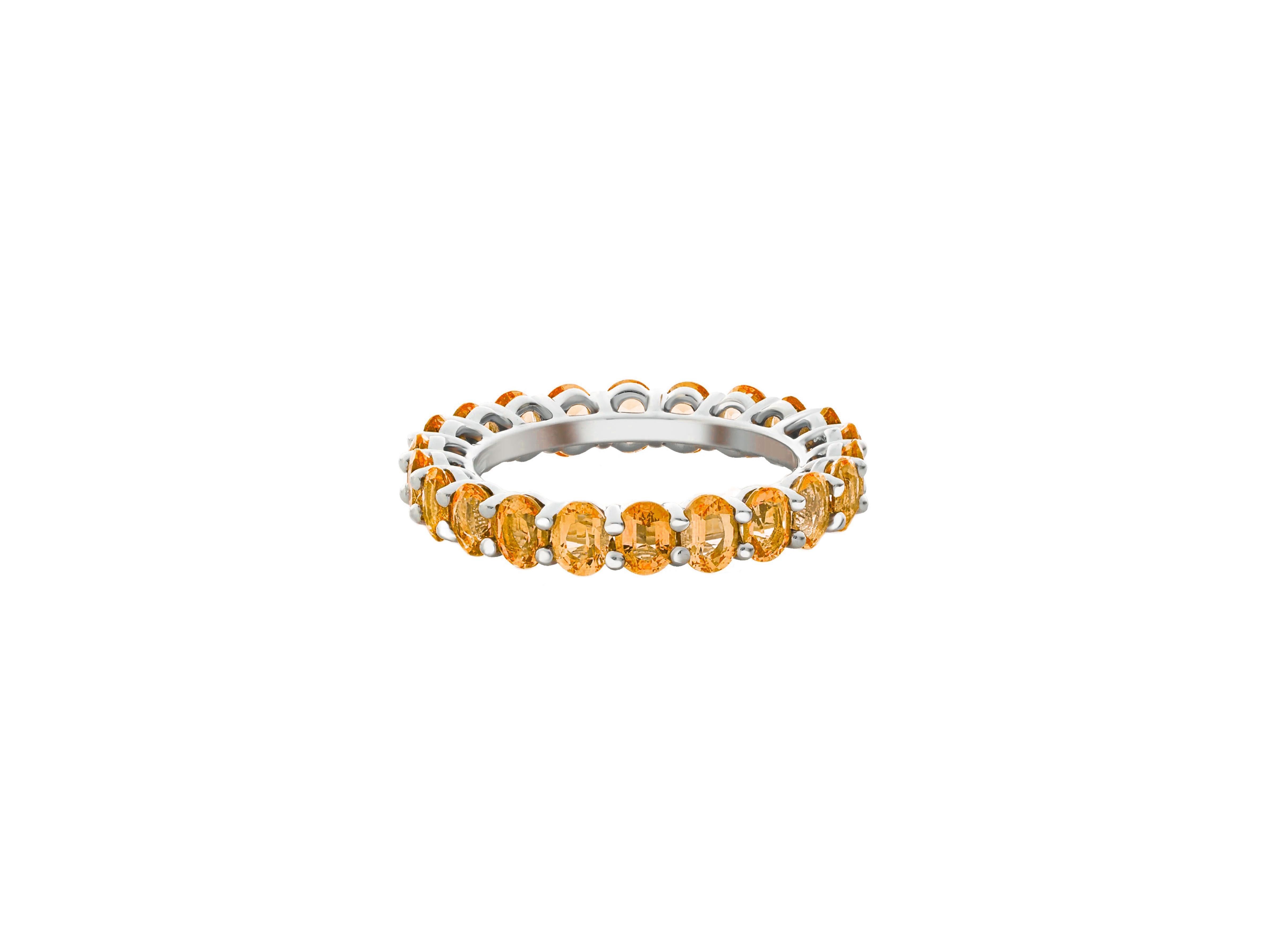 Oval Lab Sapphire Full Eternity Wedding Band. Orange lab Sapphire eternity 14k gold ring. Sapphire matching wedding band. Orange gem stackable ring. 

Metal: 14k gold
Weight: 2.3 depends from size

Gemstone:
Lab sapphire: orange color, 4x3 mm size,