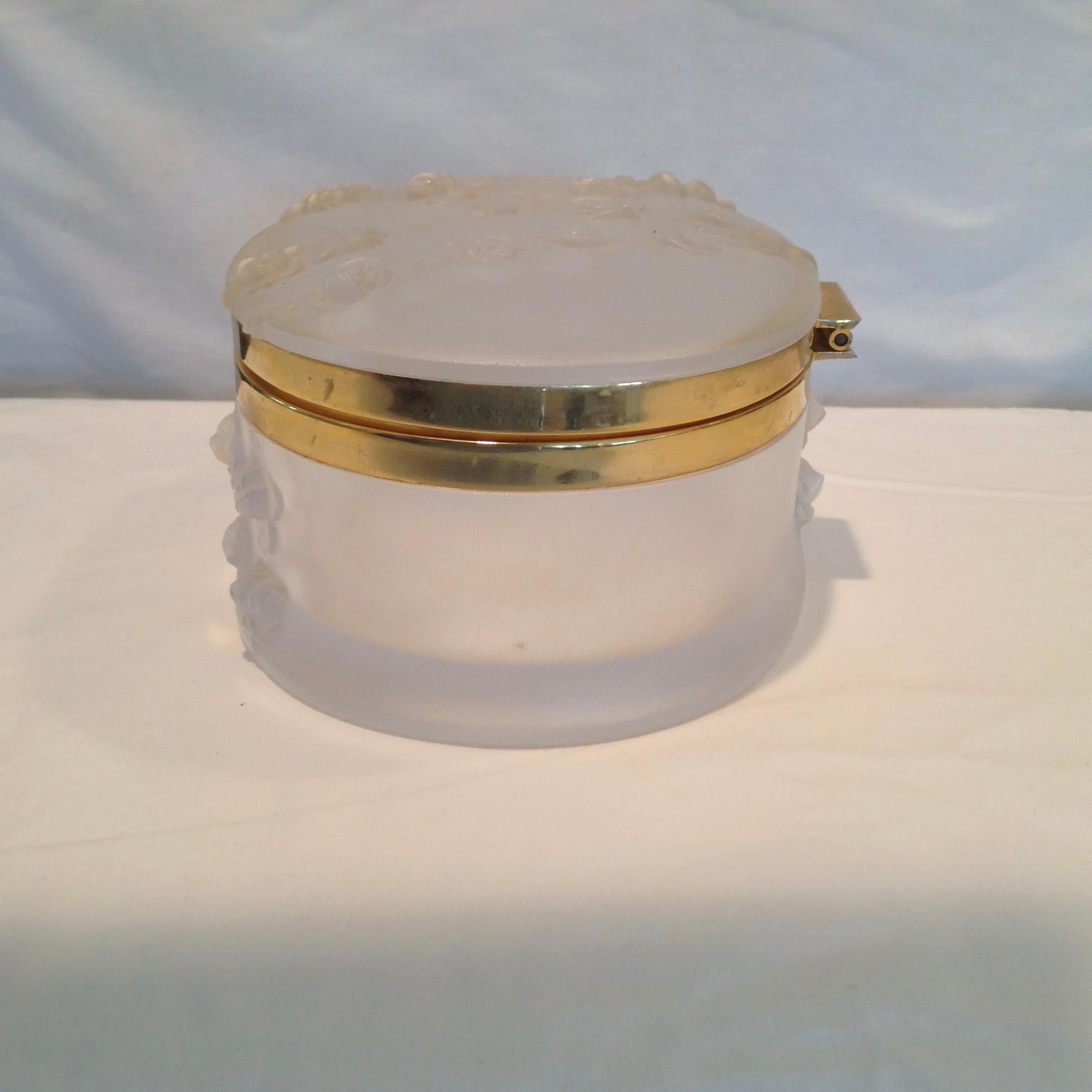 Oval Lalique Hinged Box with Gilt Metal Mounts 2