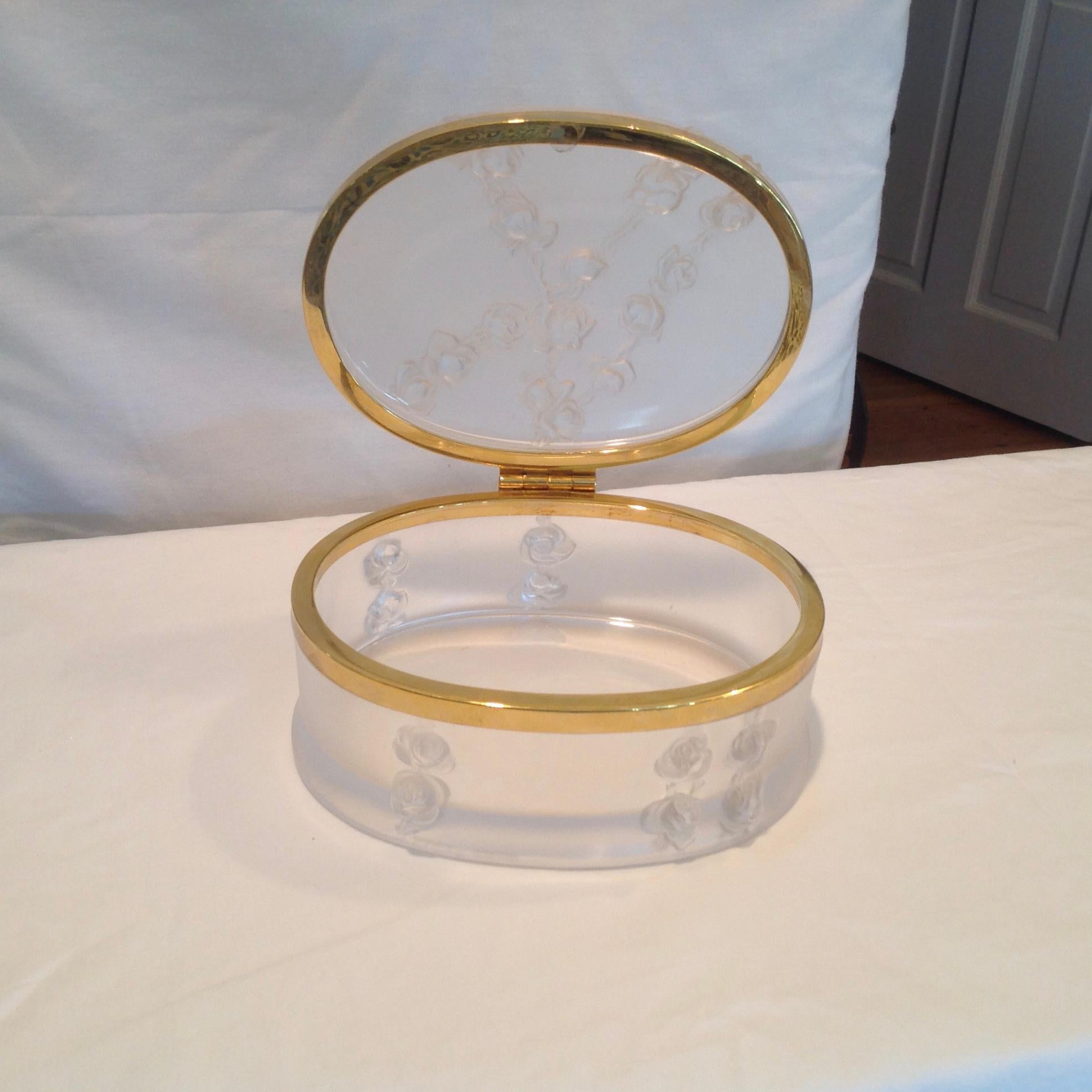 Oval Lalique Hinged Box with Gilt Metal Mounts 3