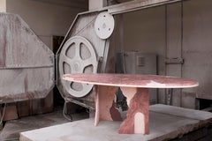 Ovaler großer Esstisch aus beigefarbenem Travertin und Marmor Tavira Breccia