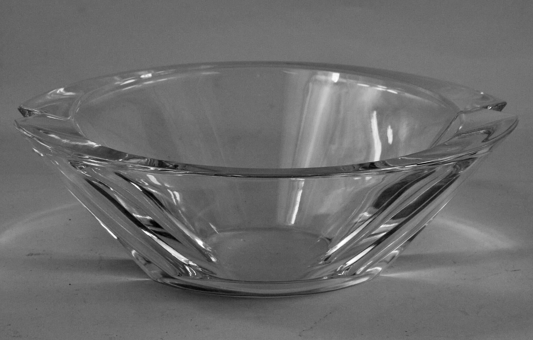 Oval lead crystal bowl.