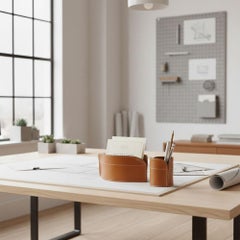 Oval leather pen holder