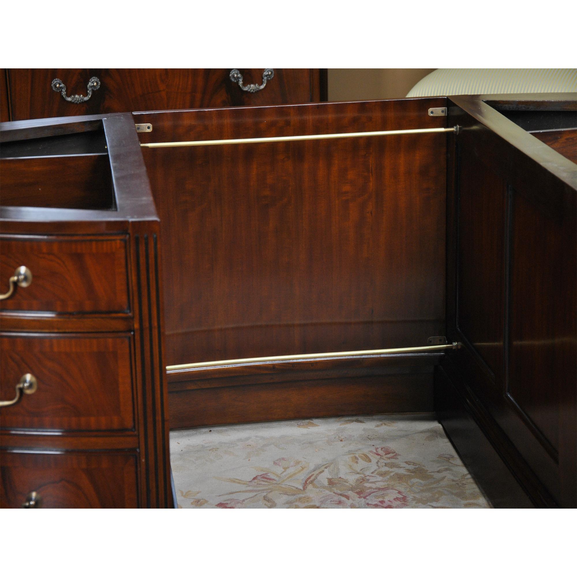 Oval Leather Top Desk with Privacy Panel For Sale 13