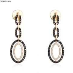 Pendientes ovalados de oro amarillo de 14 quilates con diamantes