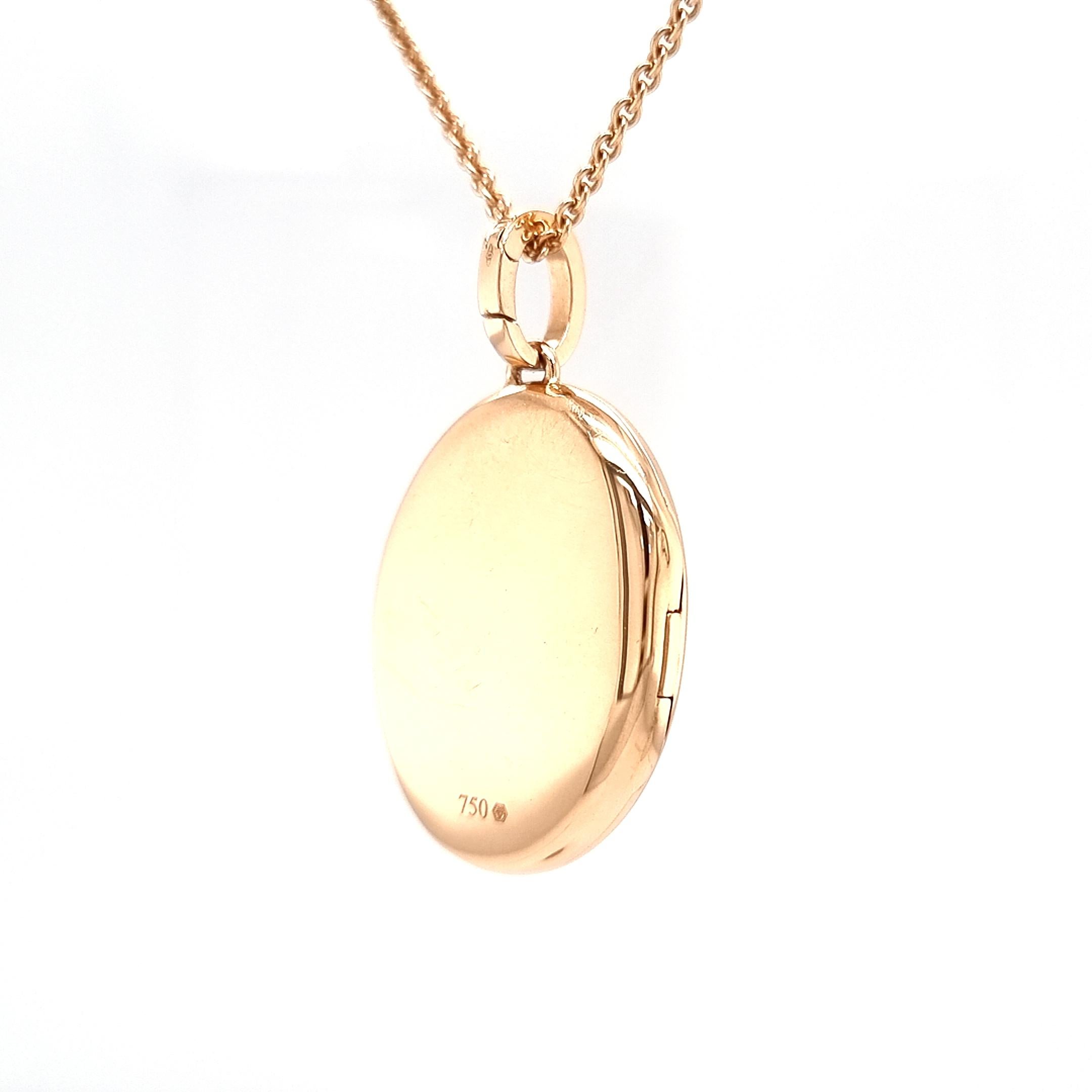 Oval Locket Pendant Necklace - 18k Rose Gold - 1 Diamond 0.10 ct H VS Pink Pearl In New Condition For Sale In Pforzheim, DE