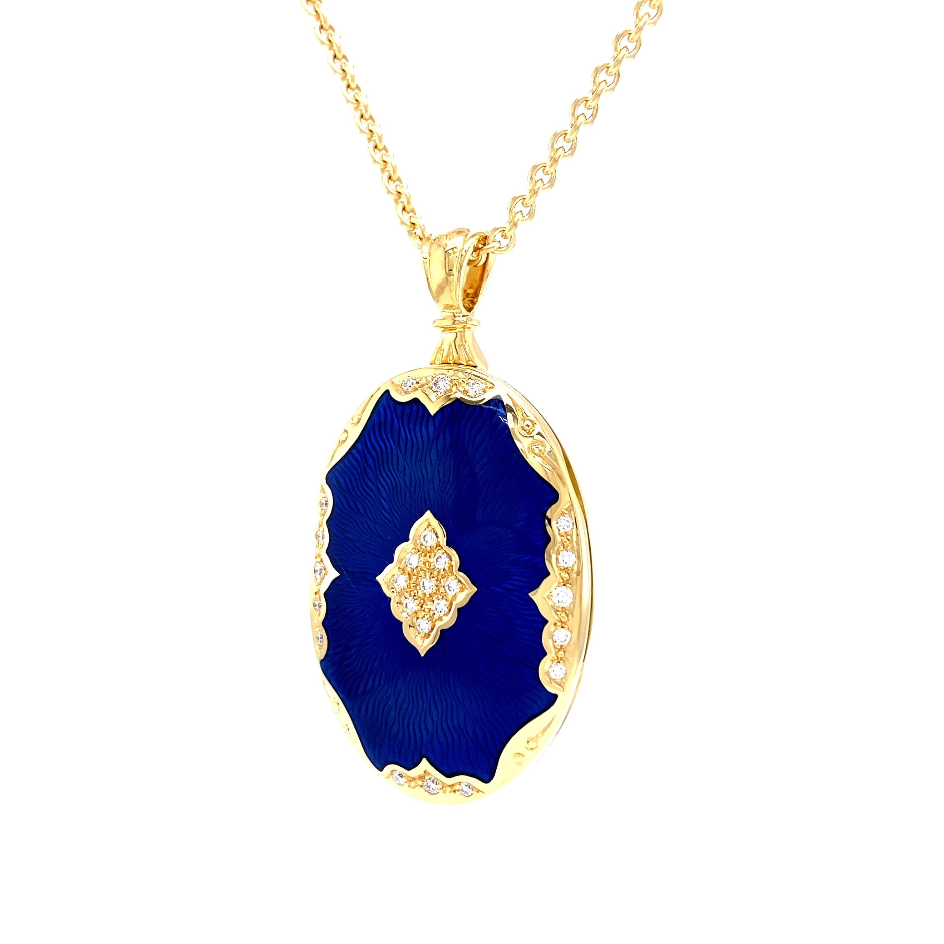 Collier pendentif médaillon ovale en or jaune 18 carats, émail bleu et 25 diamants 0,19 carat en vente 4