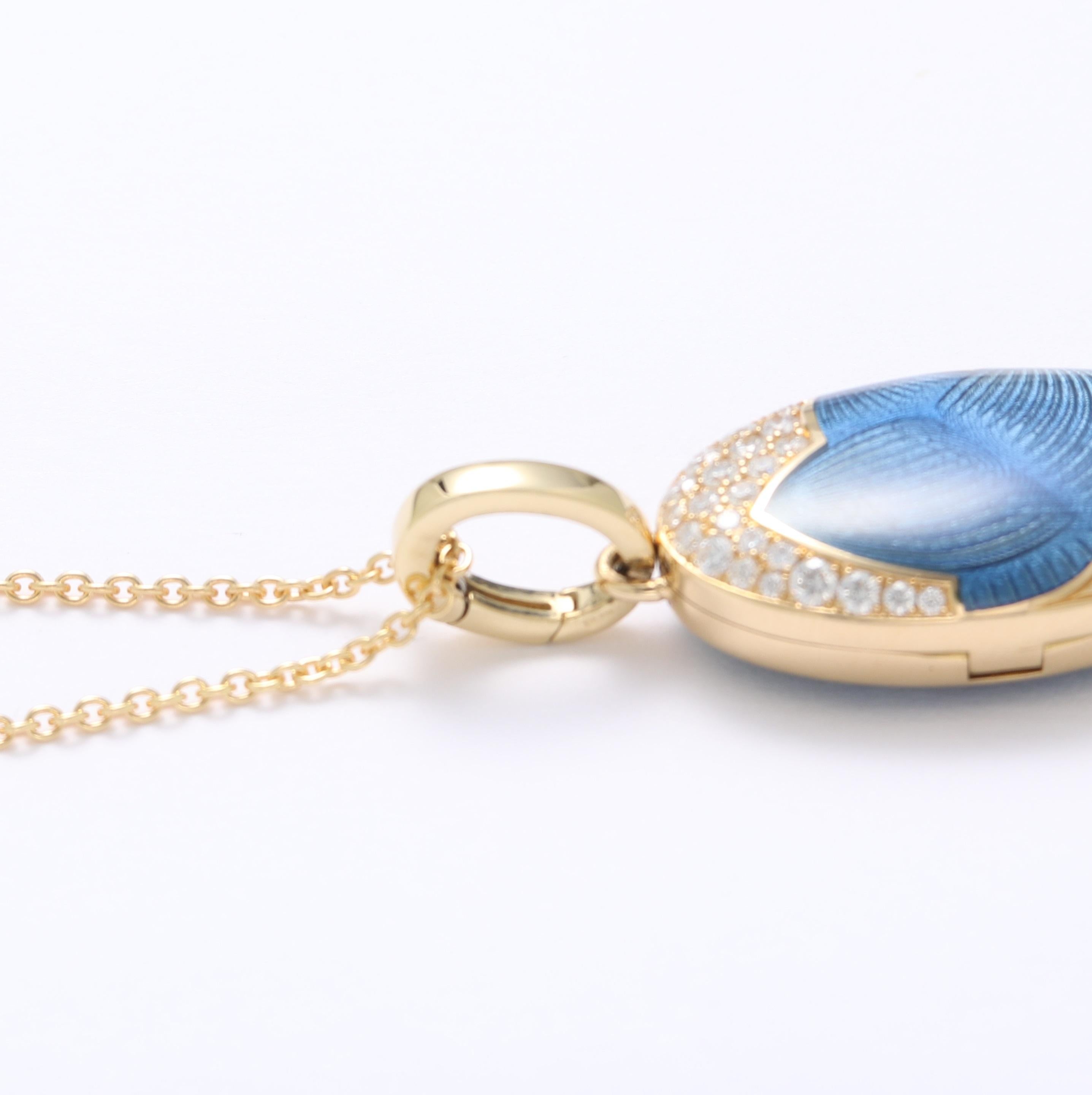 Oval Locket Pendant Necklace- 18k Yellow Gold - Blue Vitreous Enamel 43 Diamonds For Sale 2