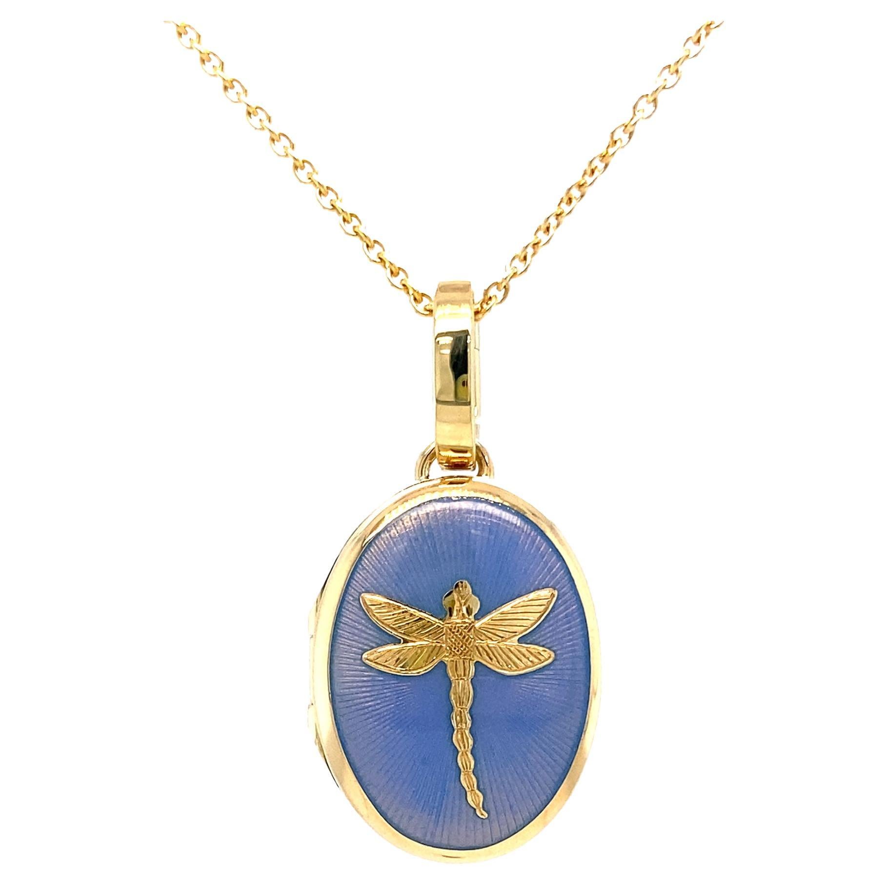 Oval Locket Pendant Necklace Dragonfly 18k Yellow Gold - Opalescent Blue Enamel For Sale
