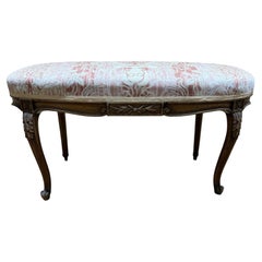 Oval Louis XV style piano bench