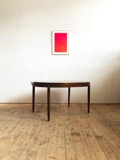 Oval Mahogany-Colored Mid-Century Modern Extendable Dining Table