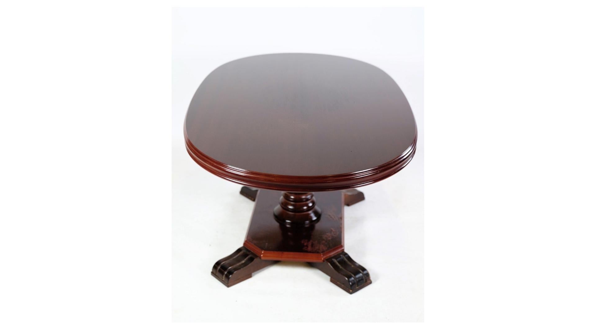 Oval Mahogany Coffee Table from Around the 1930s 1