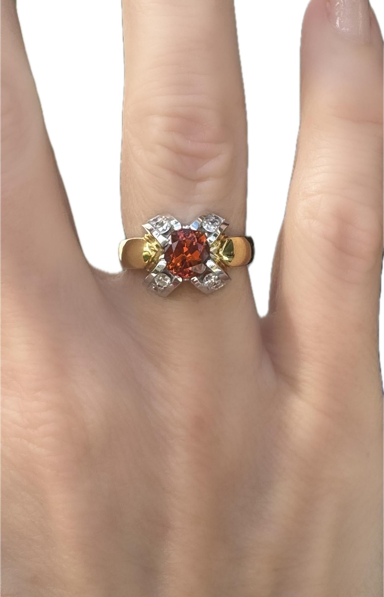 Oval Mandarin Orange Garnet and Diamonds in 18K Gold Bold Cocktail Ring For Sale 2