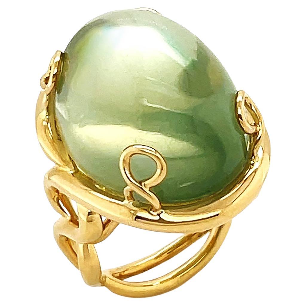 For Sale:  18K Yellow Gold Oval Mango Moonstone Ring