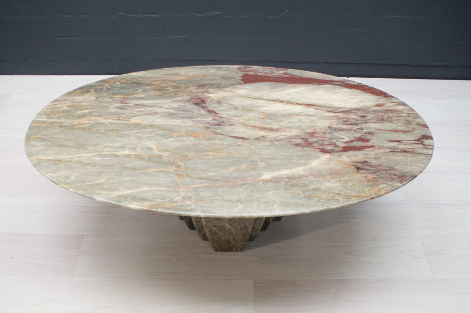 Oval Marble Coffee Table, Italy, 1970s In Good Condition In Nürnberg, Bayern