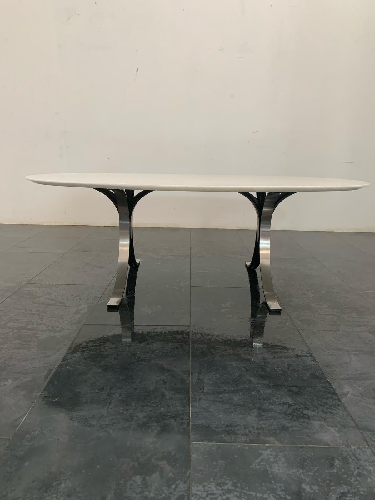 Table ovale d'Osvaldo Borsani et Eugenio Gerli, 1960 en vente 4