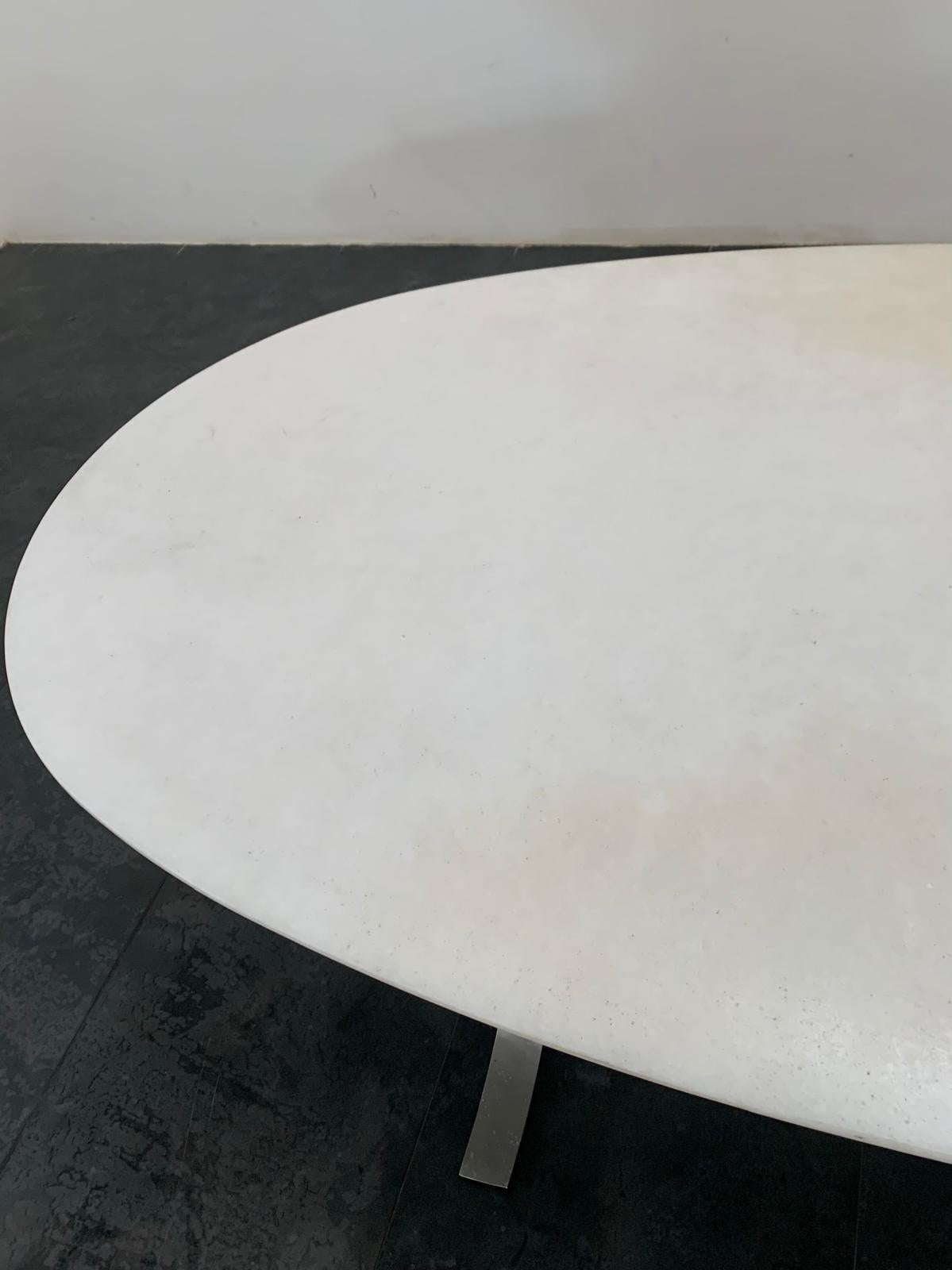 Table ovale d'Osvaldo Borsani et Eugenio Gerli, 1960 en vente 1