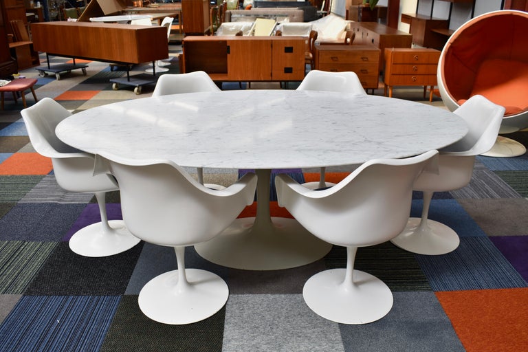 Oval Marble Tulip Dining Set by Saarinen for Knoll with Six Tulip Armchairs at 1stDibs