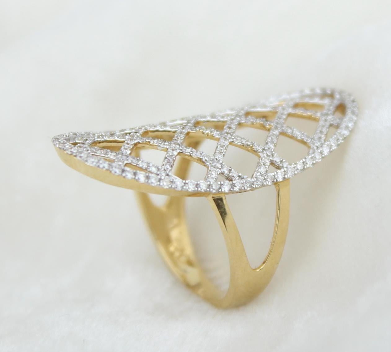 Ovaler Statement-Ring aus 14k massivem Gold mit Mesh-Diamant (zertifiziert) Damen im Angebot