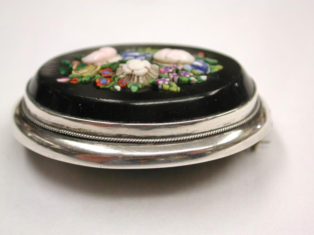 Victorian Oval Micro-Mosaic Brooch Mounted in Silver, Dated circa 1880 In Good Condition In London, GB