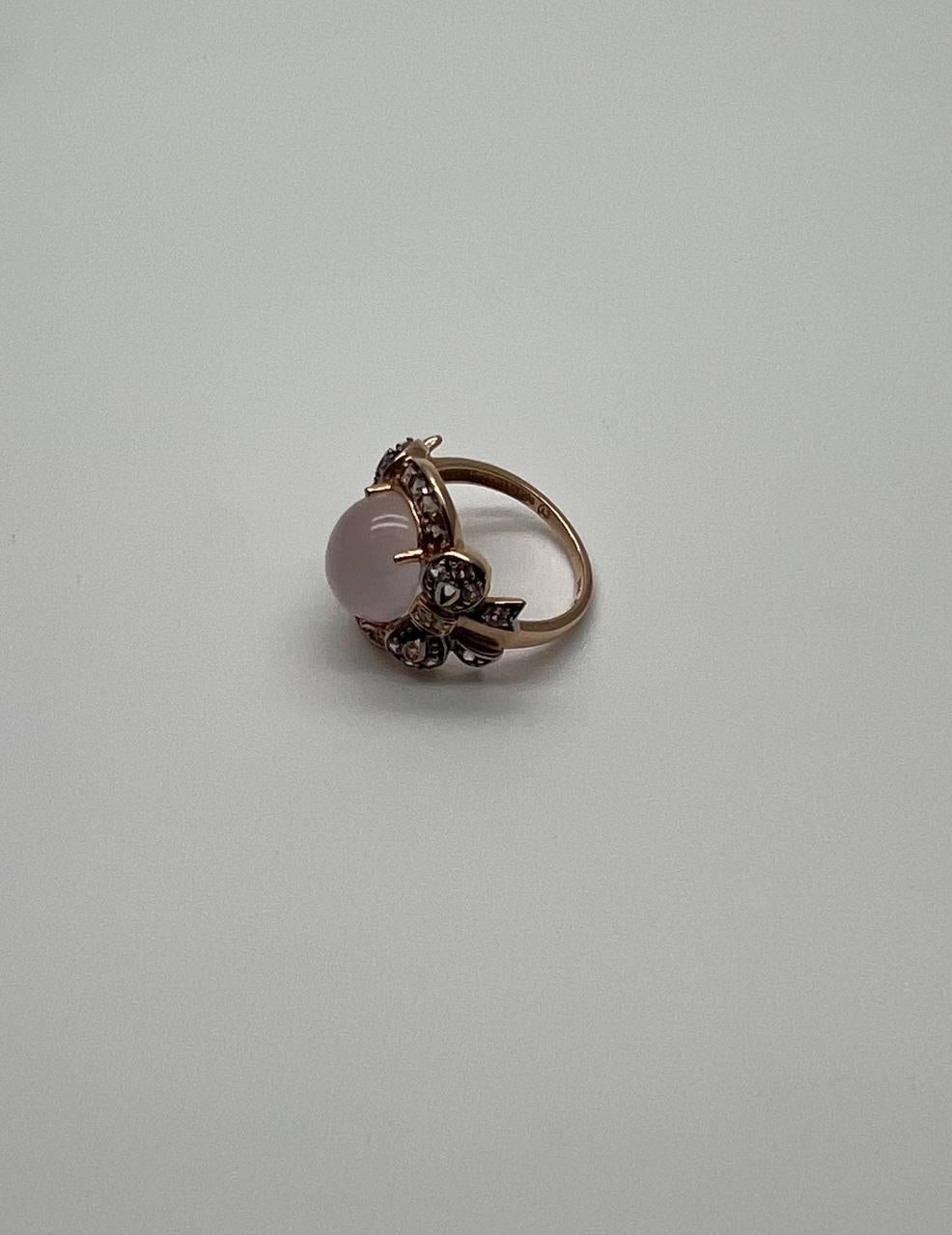 Oval Milky White Cabochon Agate Chalcedony Multi-Color Gemstone Gold Ring For Sale 7